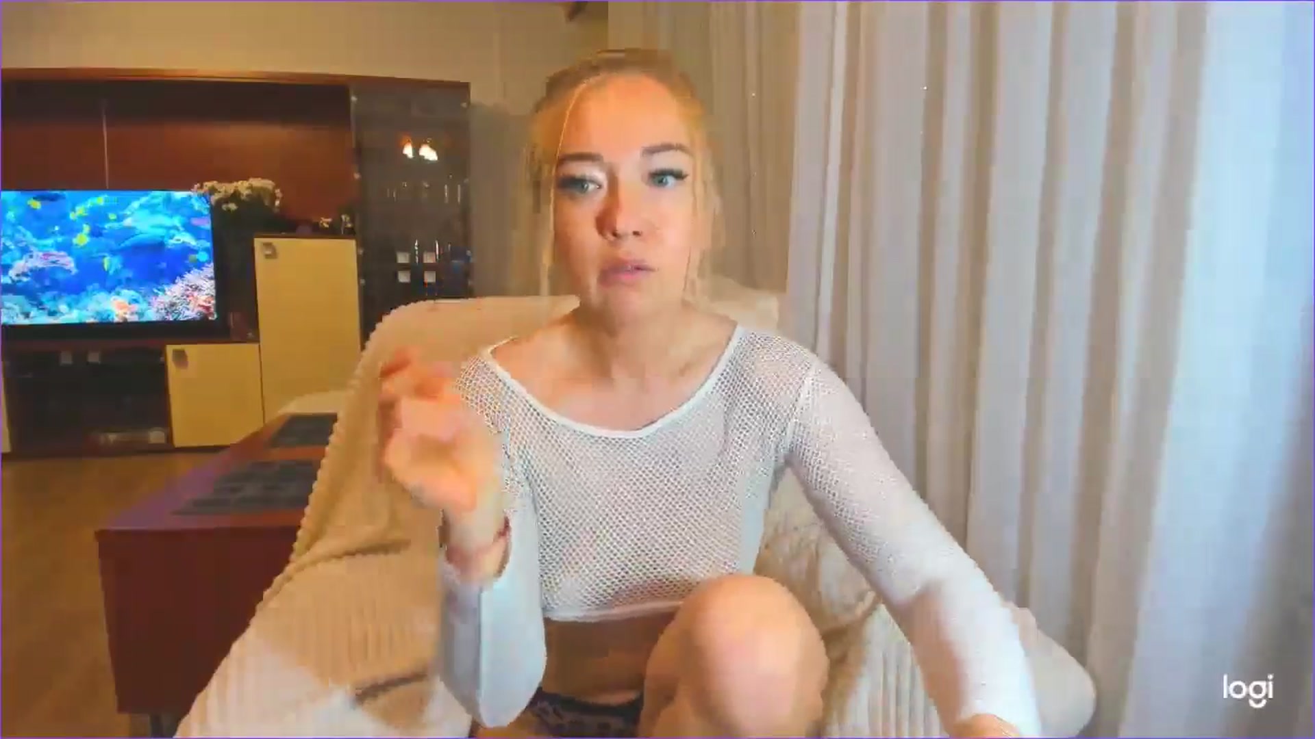 Gallery image thumbnail from FlamingoDream's myfreecams stream on, 05/08/2024, 01:49 image 7 of 20