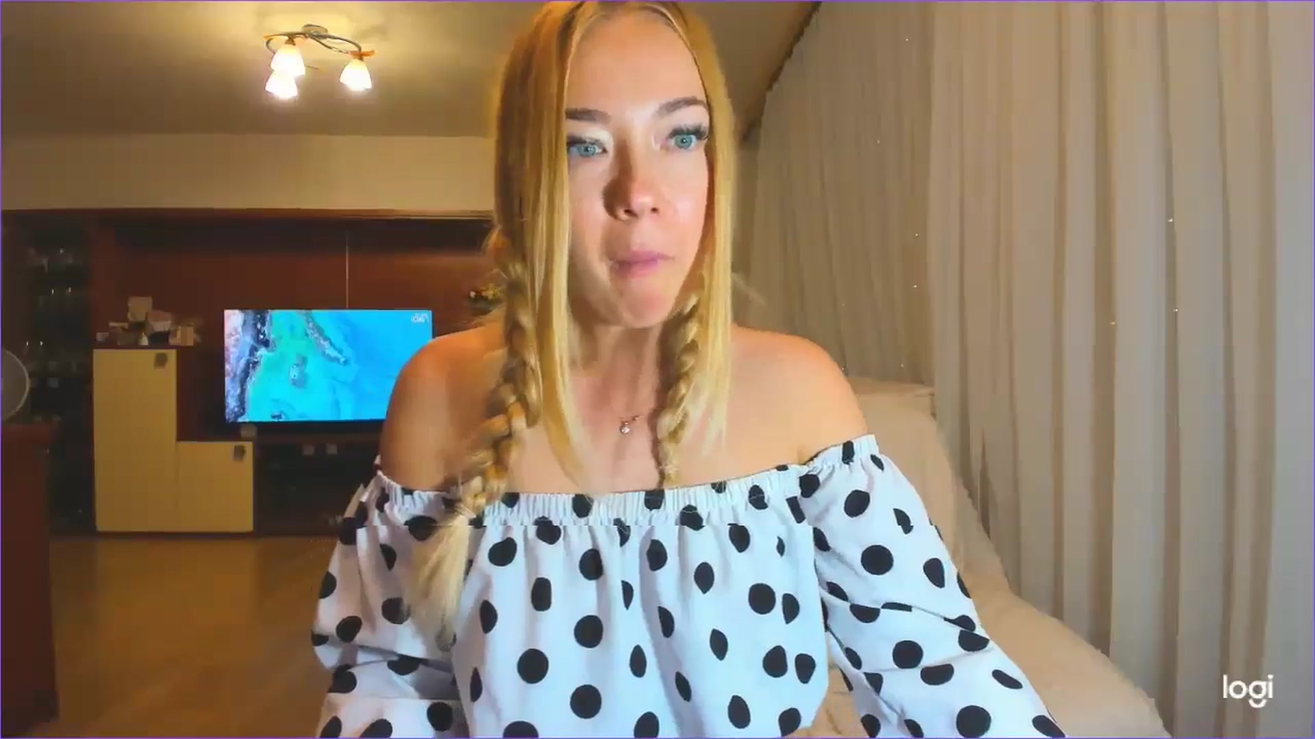 Gallery image thumbnail from FlamingoDream's myfreecams stream on, 05/20/2024, 22:09 image 19 of 20