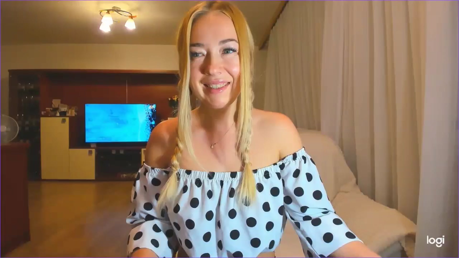 Gallery image thumbnail from FlamingoDream's myfreecams stream on, 05/20/2024, 22:09 image 1 of 20