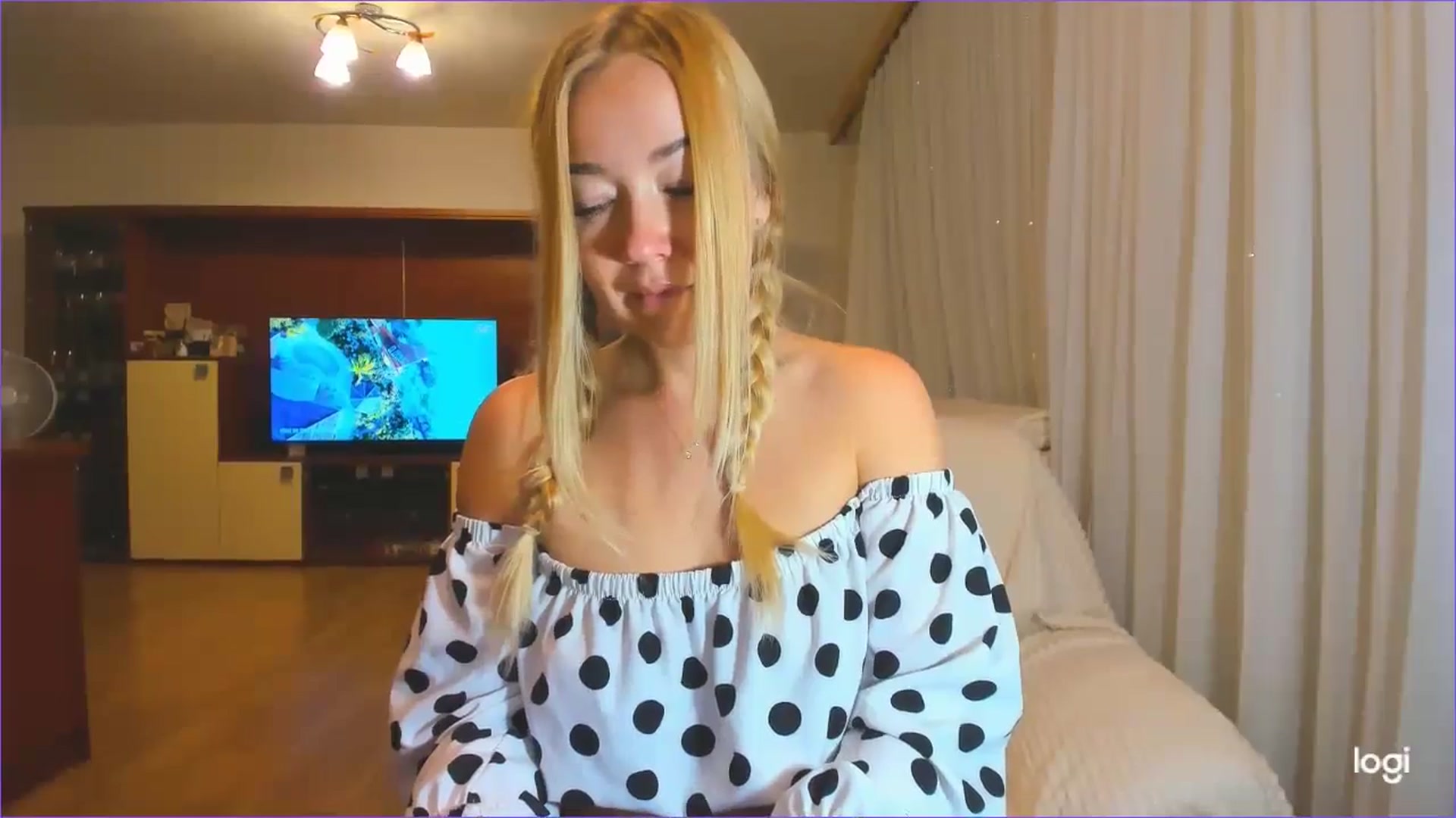 Gallery image thumbnail from FlamingoDream's myfreecams stream on, 05/20/2024, 22:58 image 10 of 20