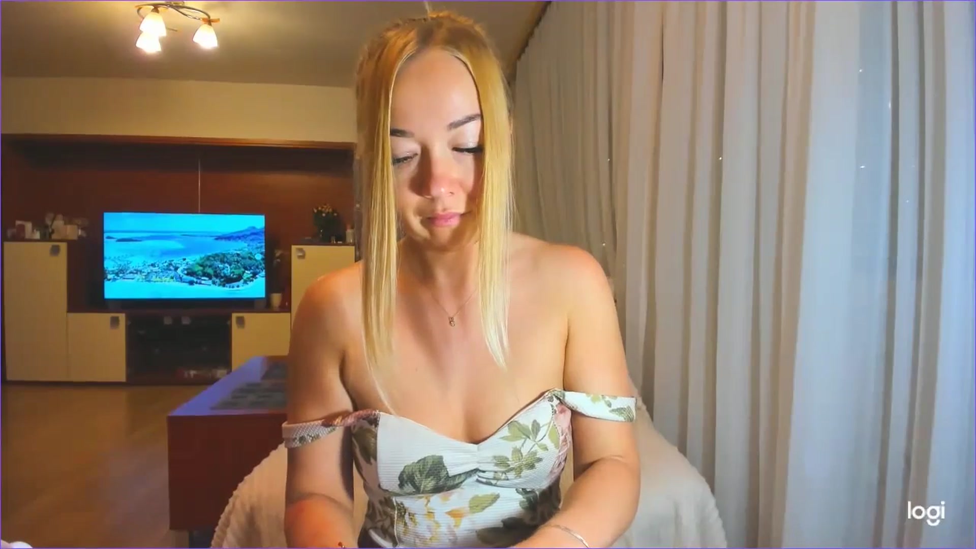 Gallery image thumbnail from FlamingoDream's myfreecams stream on, 05/30/2024, 24:53 image 20 of 20