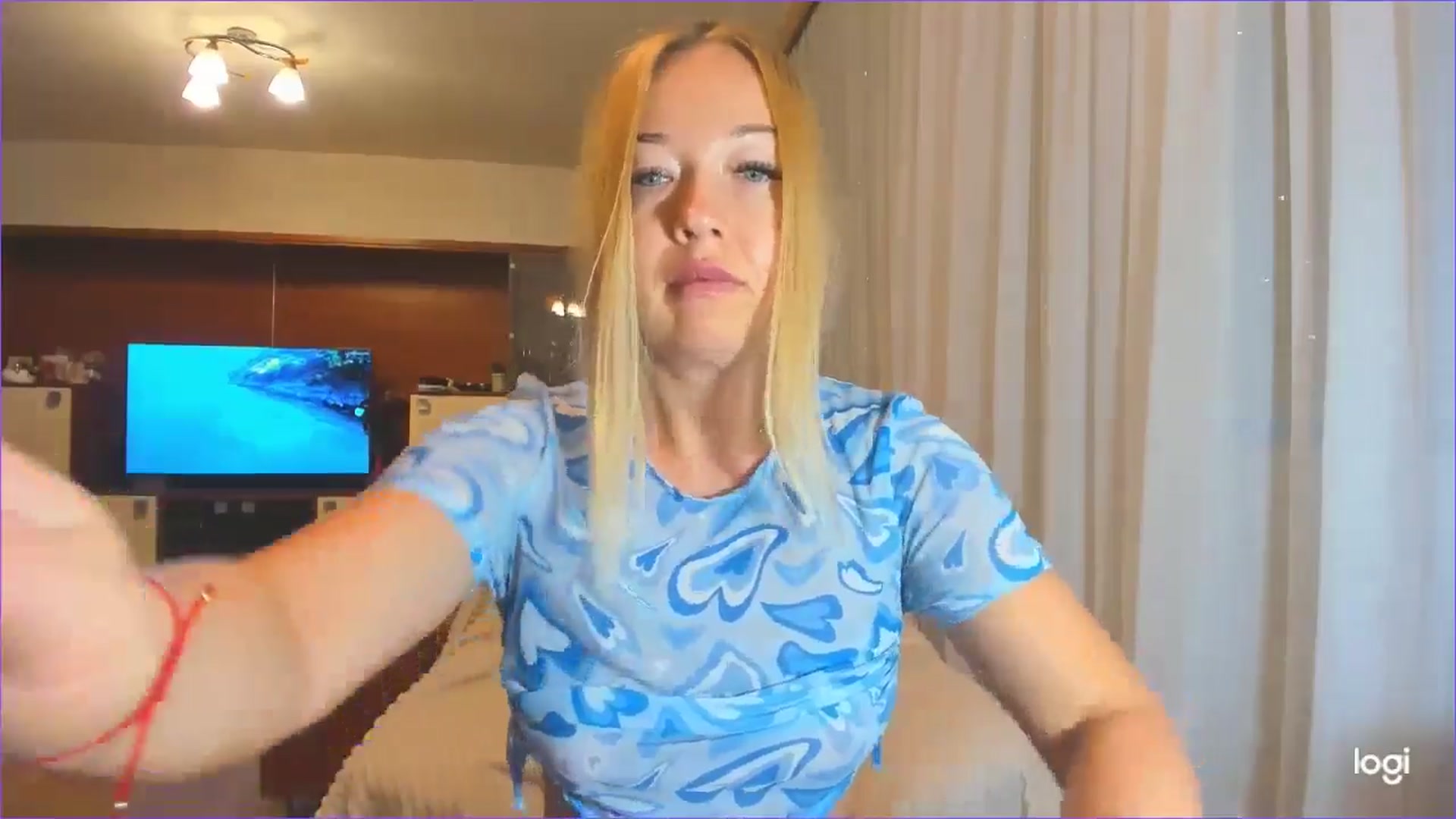 Gallery image thumbnail from FlamingoDream's myfreecams stream on, 06/11/2024, 01:14 image 13 of 20
