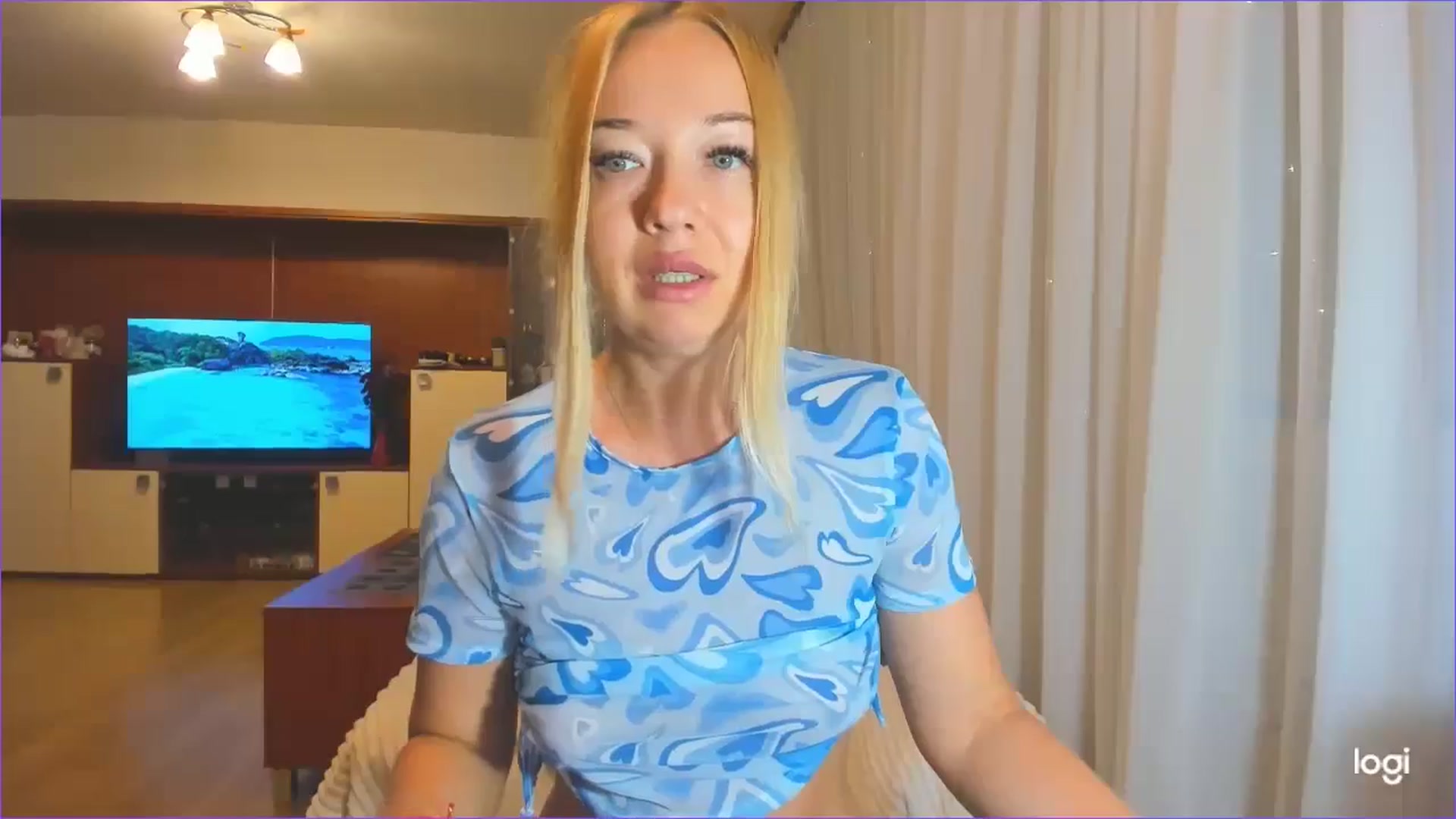 Gallery image thumbnail from FlamingoDream's myfreecams stream on, 06/11/2024, 01:14 image 9 of 20