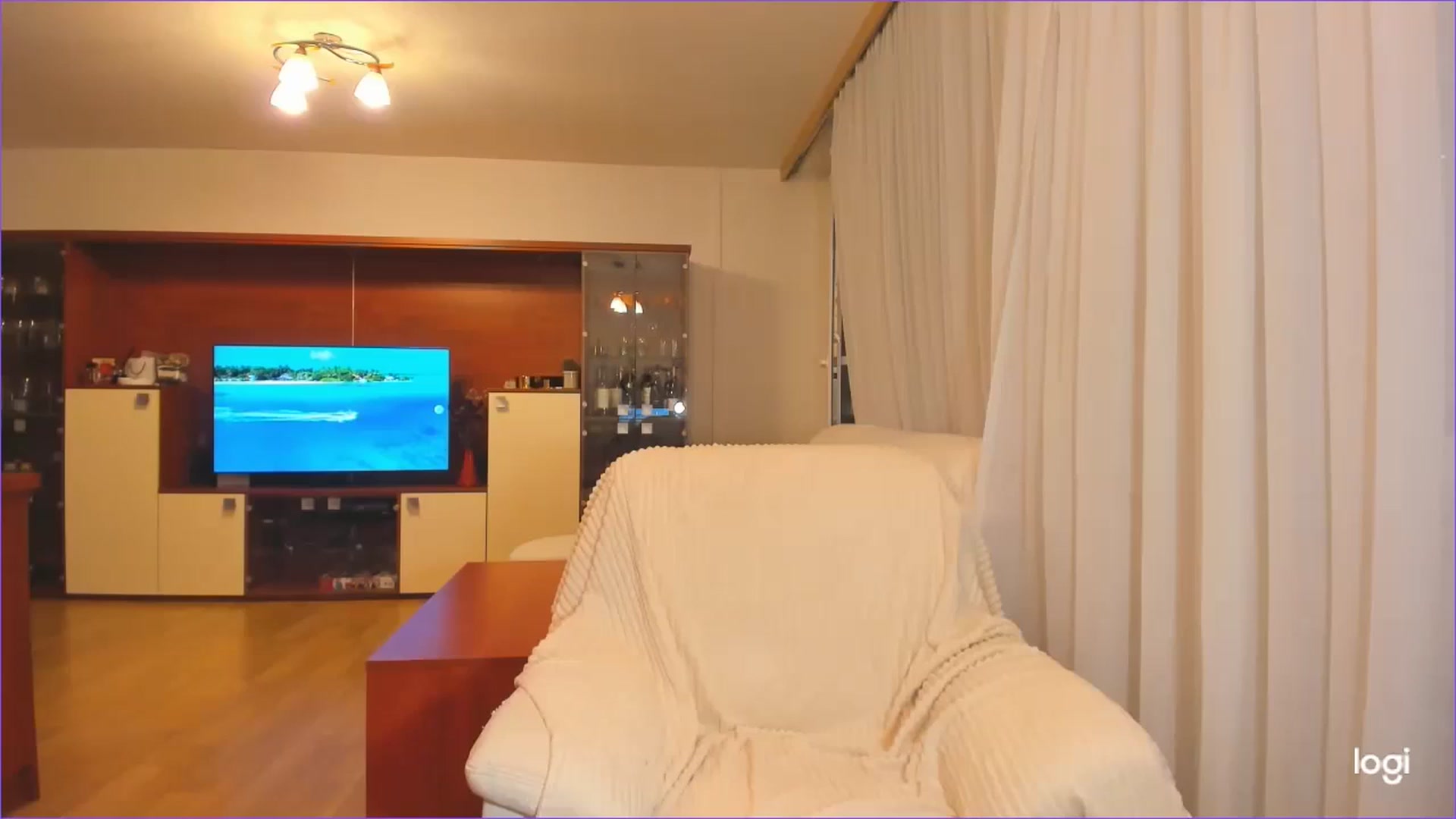 Gallery image thumbnail from FlamingoDream's myfreecams stream on, 06/20/2024, 22:33 image 3 of 20