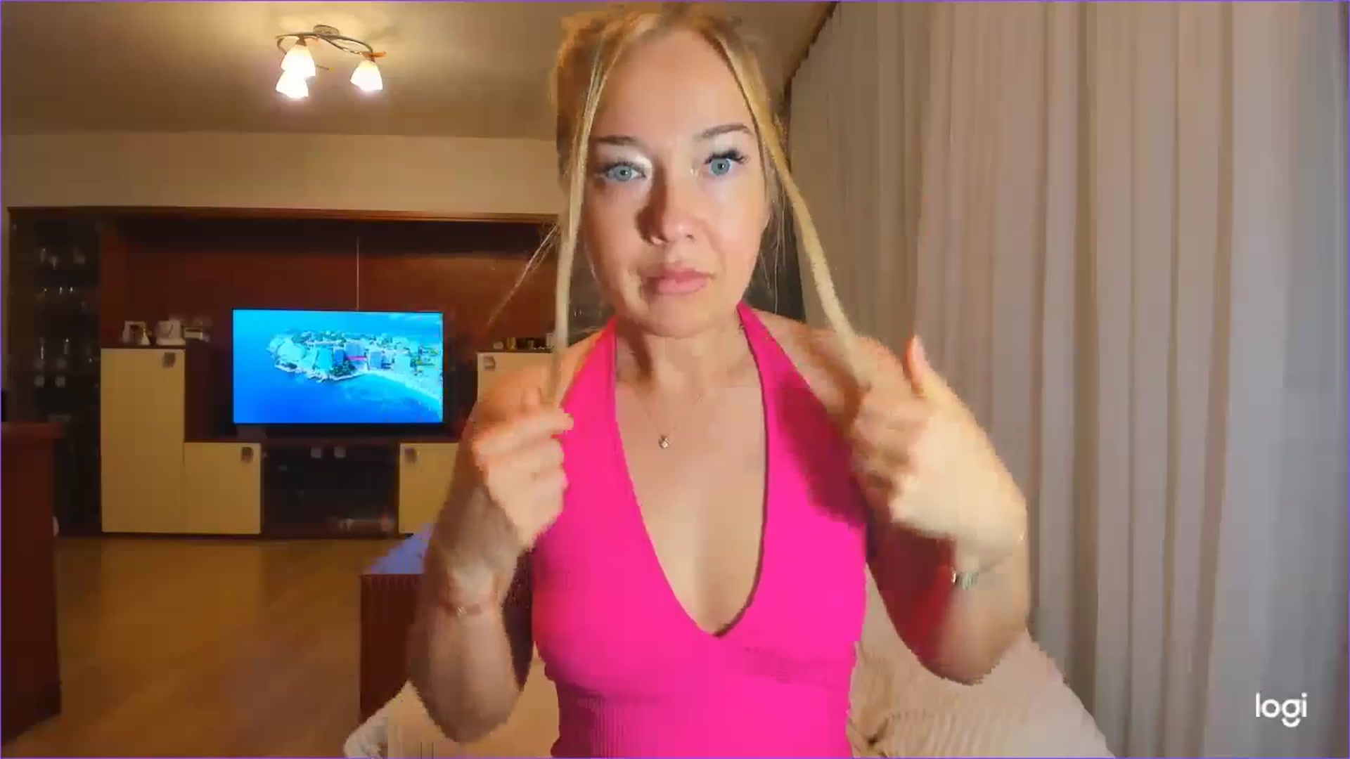 Gallery image thumbnail from FlamingoDream's myfreecams stream on, 06/22/2024, 24:48 image 11 of 20