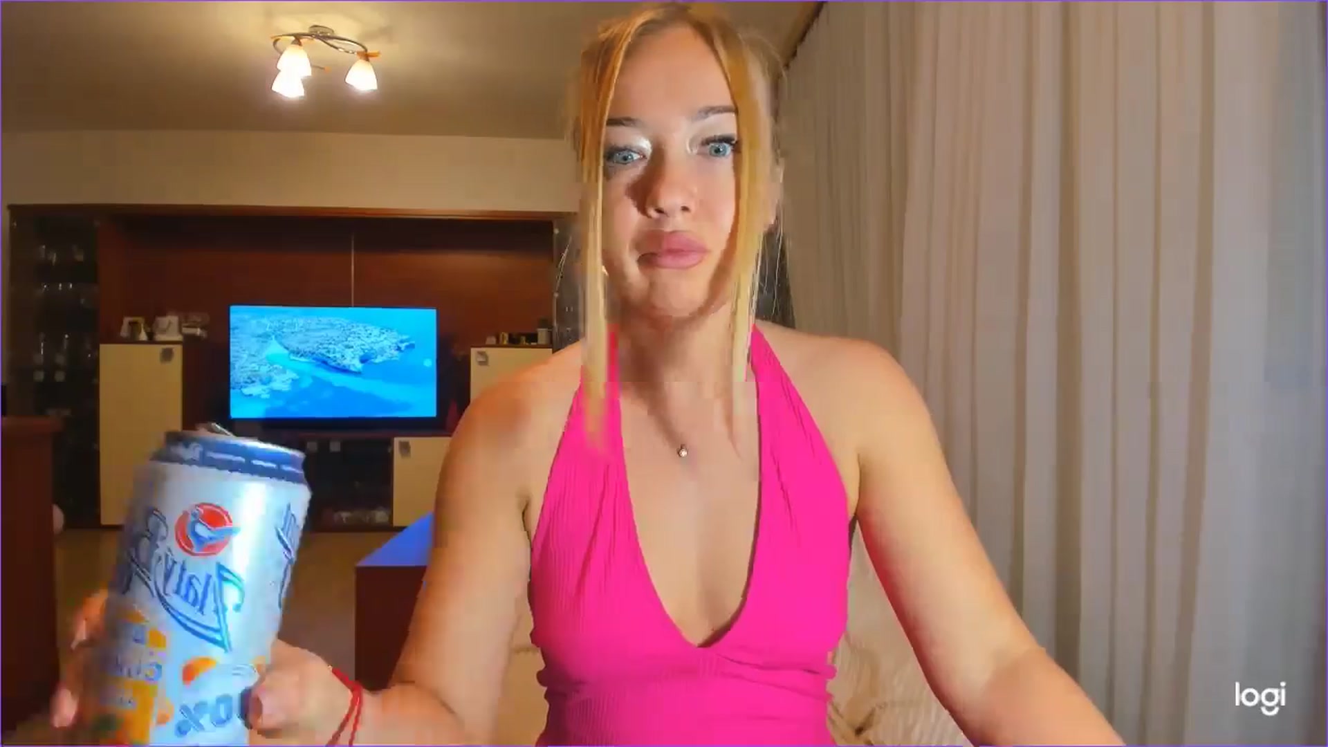 Gallery image thumbnail from FlamingoDream's myfreecams stream on, 06/22/2024, 24:48 image 13 of 20