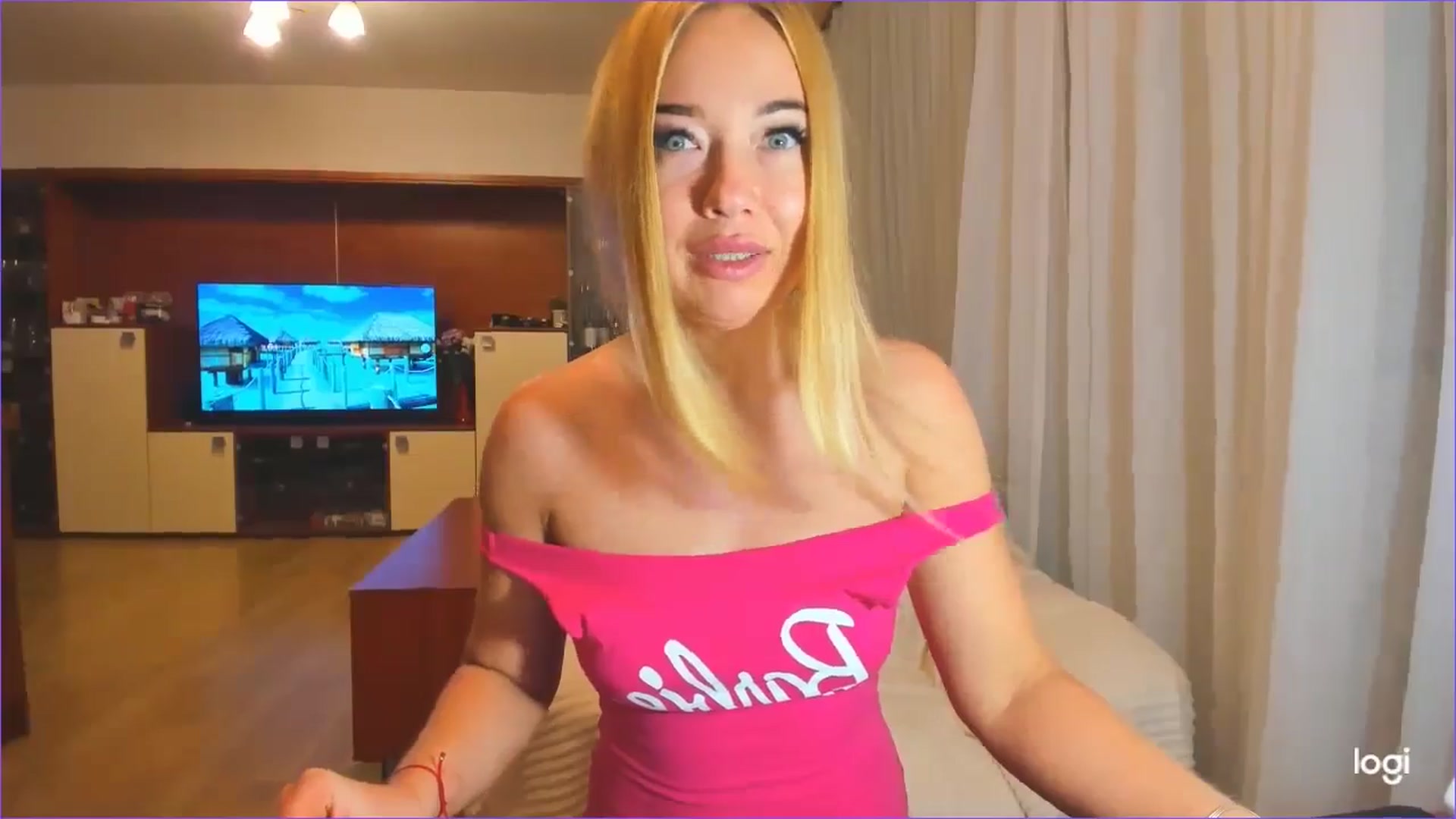 Gallery image thumbnail from FlamingoDream's myfreecams stream on, 06/27/2024, 01:48 image 20 of 20