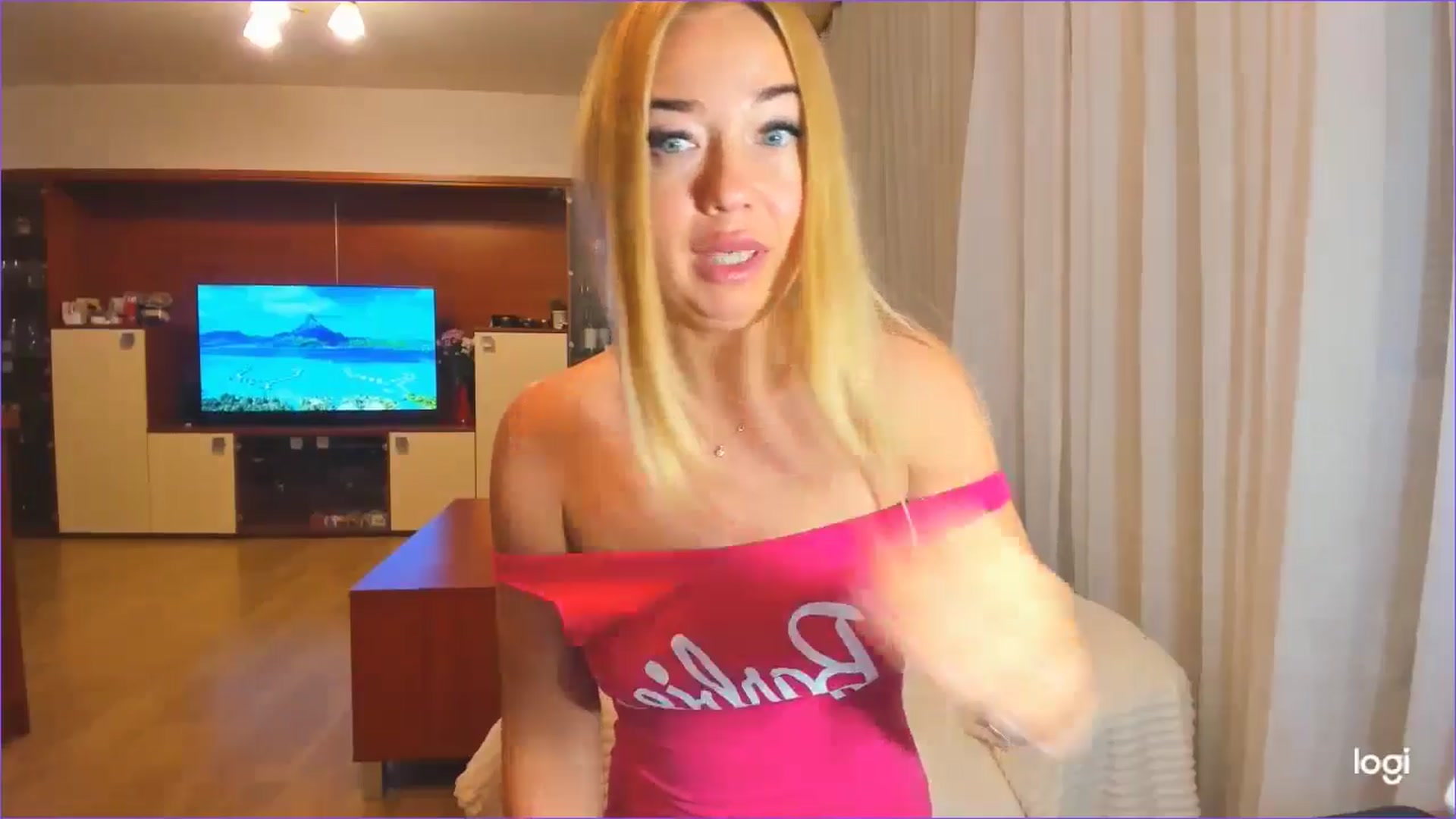 Gallery image thumbnail from FlamingoDream's myfreecams stream on, 06/27/2024, 01:48 image 14 of 20