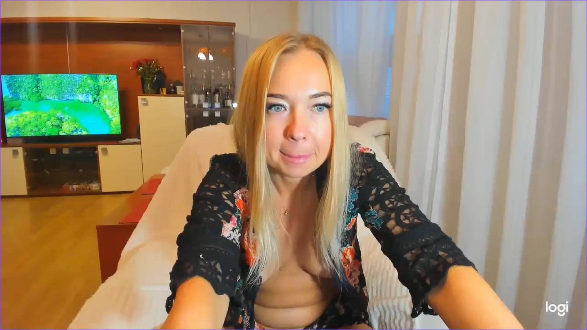 Gallery image thumbnail from FlamingoDream's myfreecams stream on, 07/03/2024, 04:45 image 14 of 20