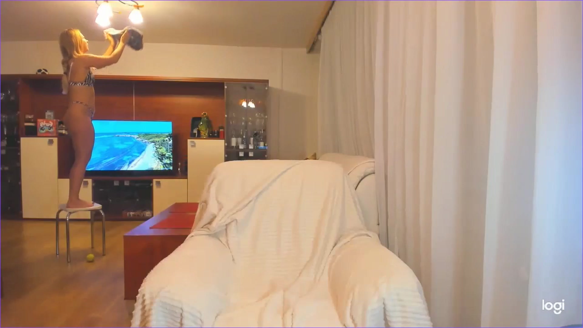 Gallery image thumbnail from FlamingoDream's myfreecams stream on, 07/16/2024, 23:55 image 19 of 20