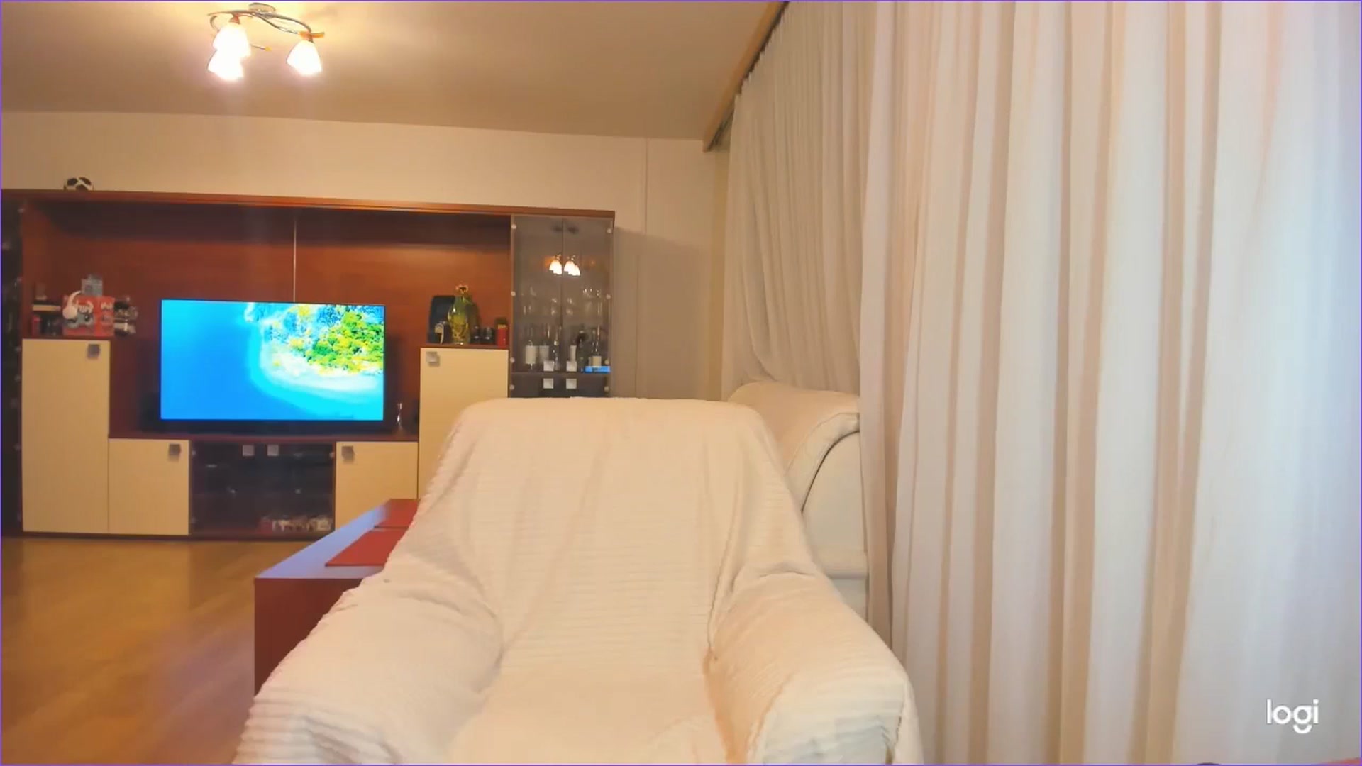 Gallery image thumbnail from FlamingoDream's myfreecams stream on, 07/17/2024, 23:48 image 8 of 20