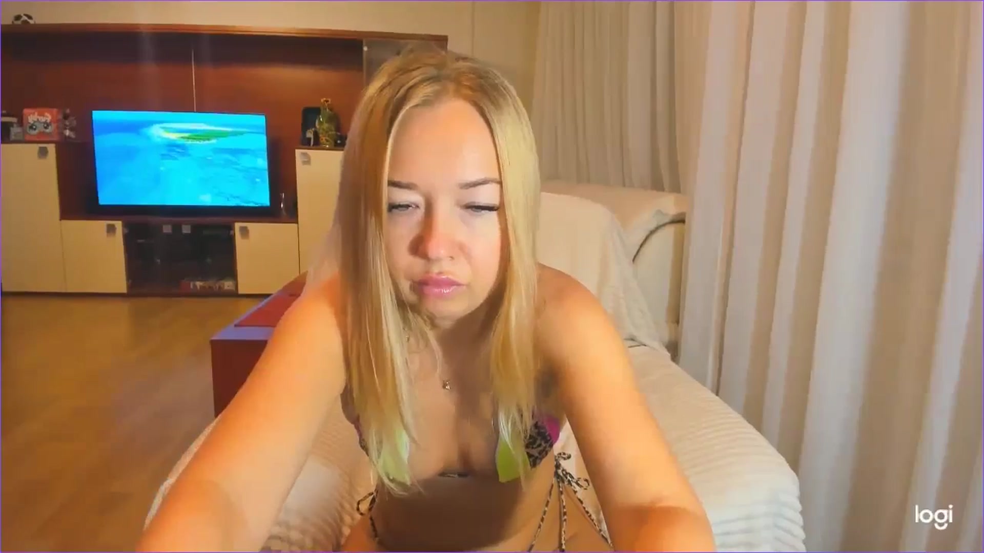 Gallery image thumbnail from FlamingoDream's myfreecams stream on, 07/18/2024, 23:28 image 20 of 20