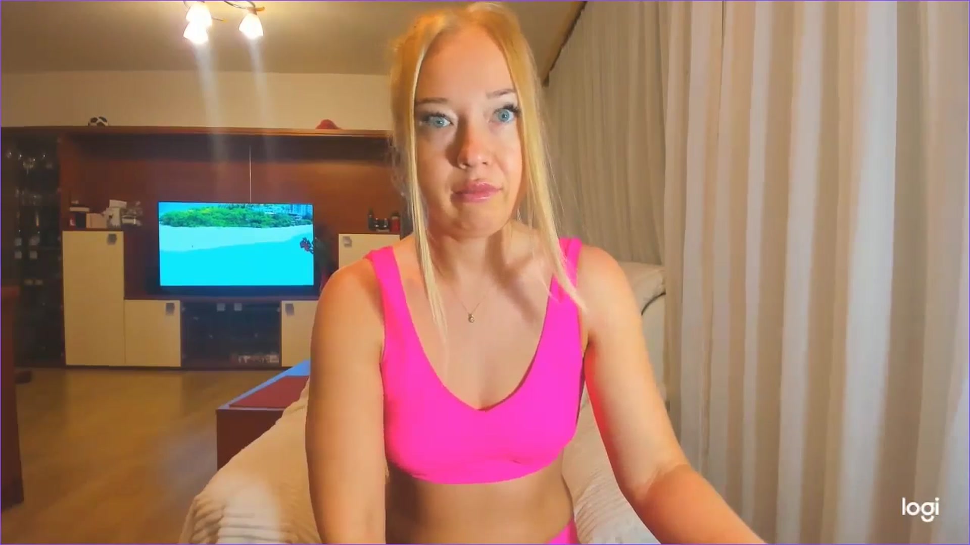 Gallery image thumbnail from FlamingoDream's myfreecams stream on, 07/24/2024, 01:34 image 20 of 20