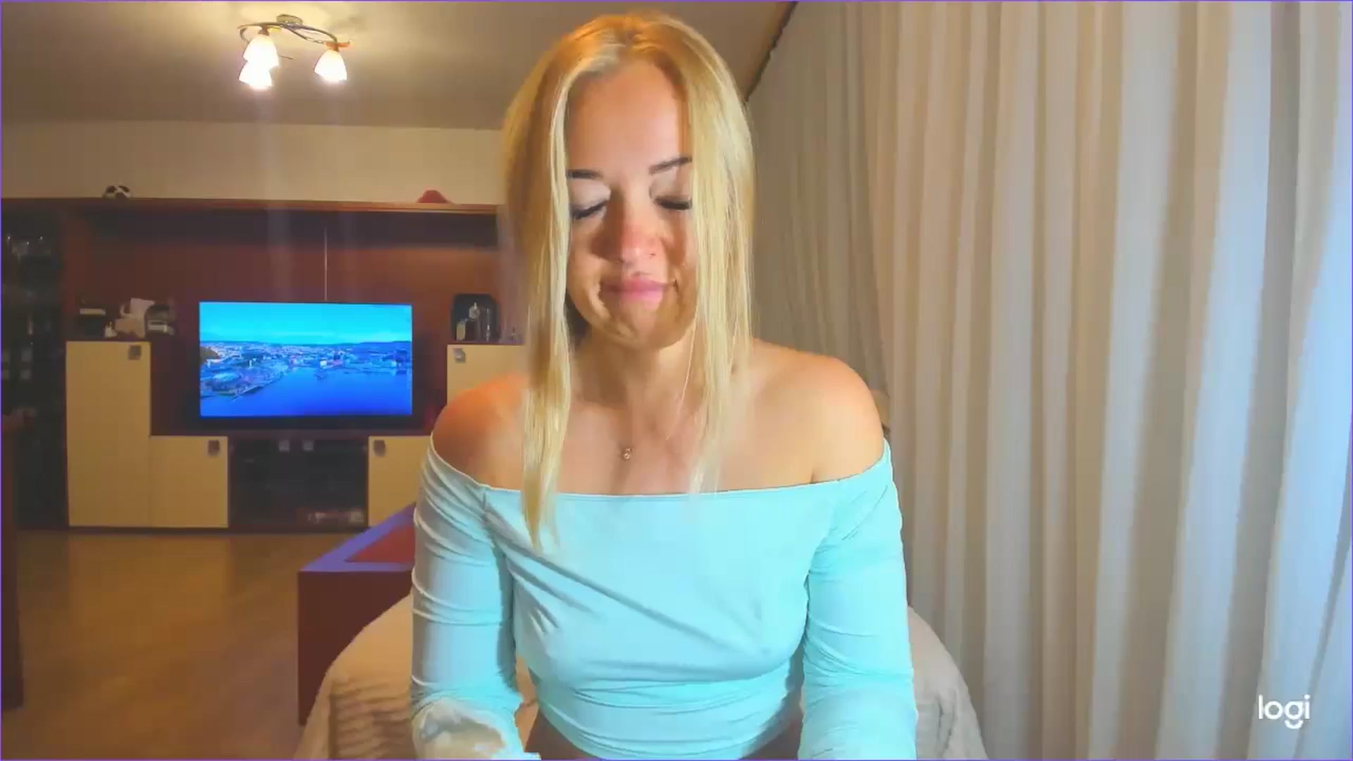 Gallery image thumbnail from FlamingoDream's myfreecams stream on, 07/30/2024, 23:18 image 11 of 20