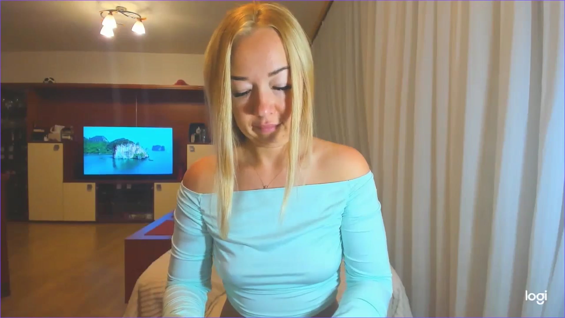 Gallery image thumbnail from FlamingoDream's myfreecams stream on, 07/30/2024, 23:18 image 8 of 20