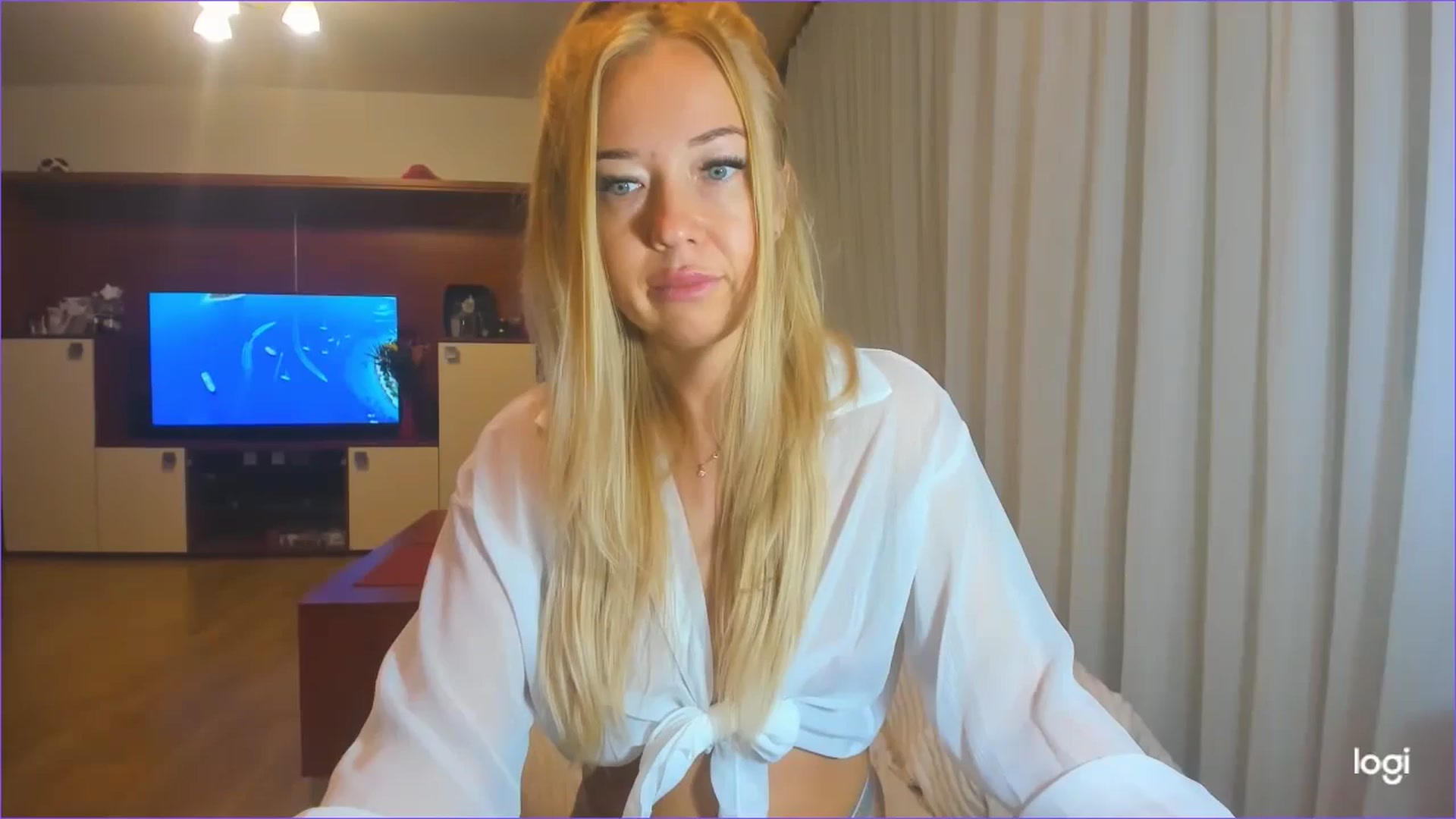 Gallery image thumbnail from FlamingoDream's myfreecams stream on, 08/07/2024, 01:10 image 20 of 20