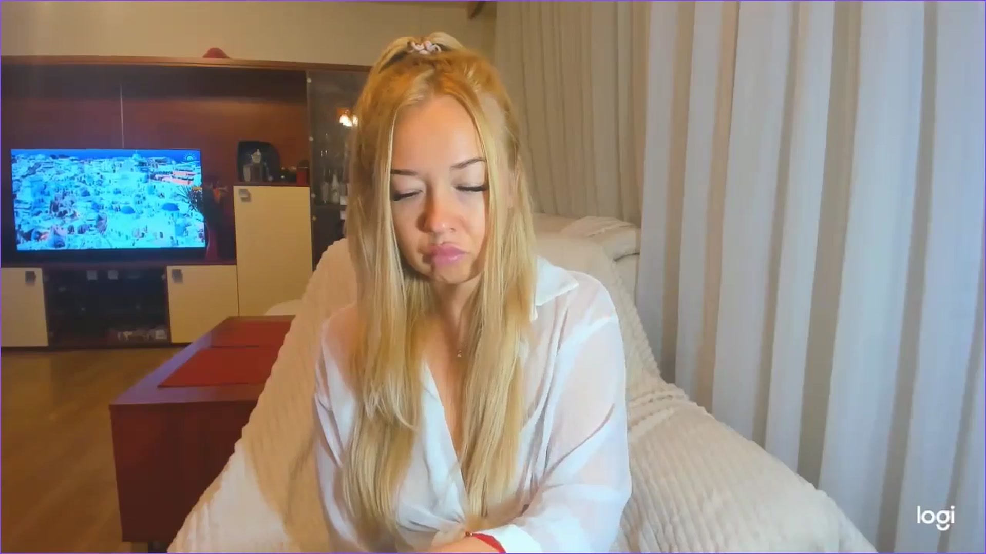 Gallery image thumbnail from FlamingoDream's myfreecams stream on, 08/07/2024, 02:45 image 19 of 20