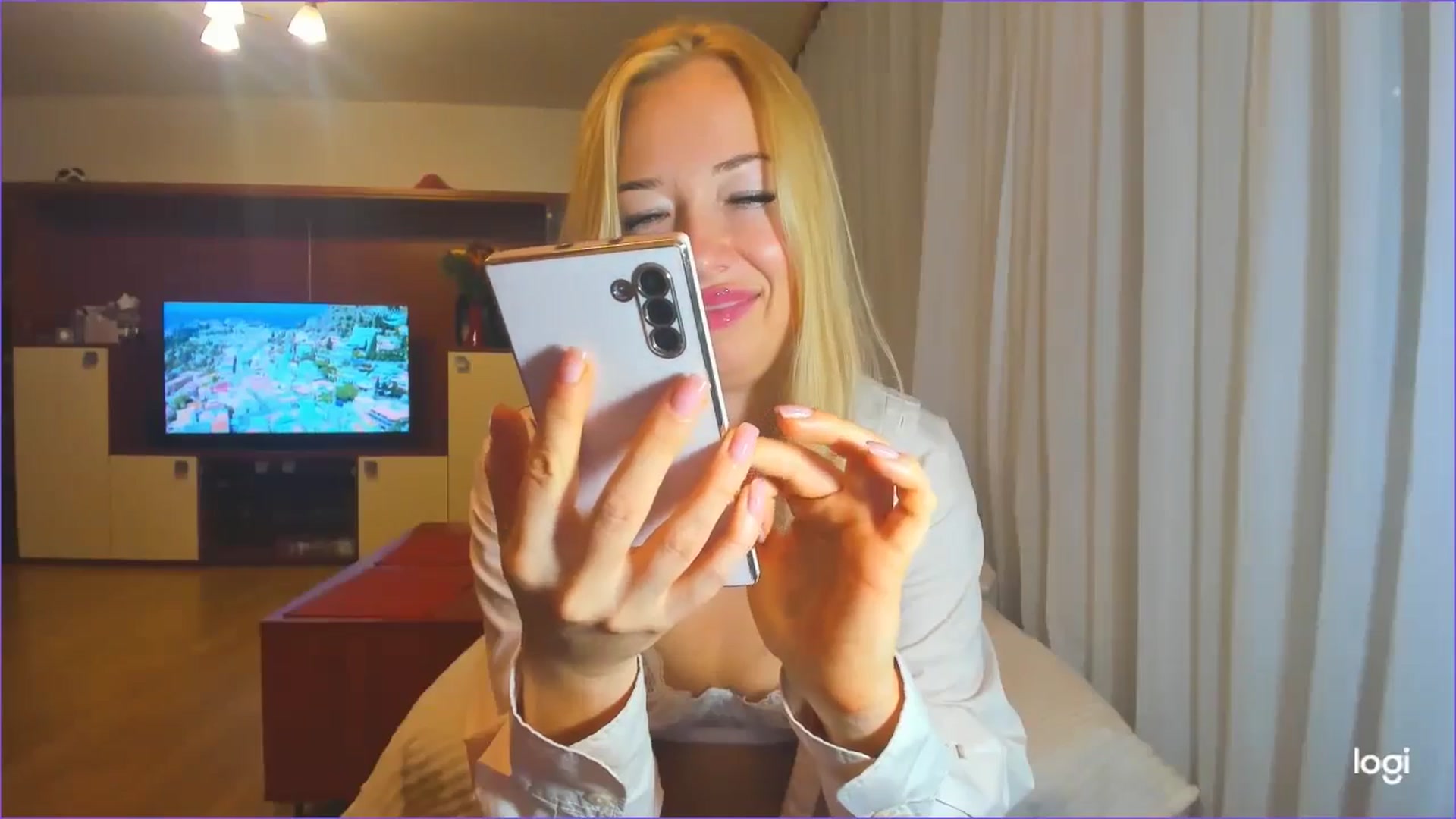 Gallery image thumbnail from FlamingoDream's myfreecams stream on, 08/08/2024, 03:28 image 2 of 20