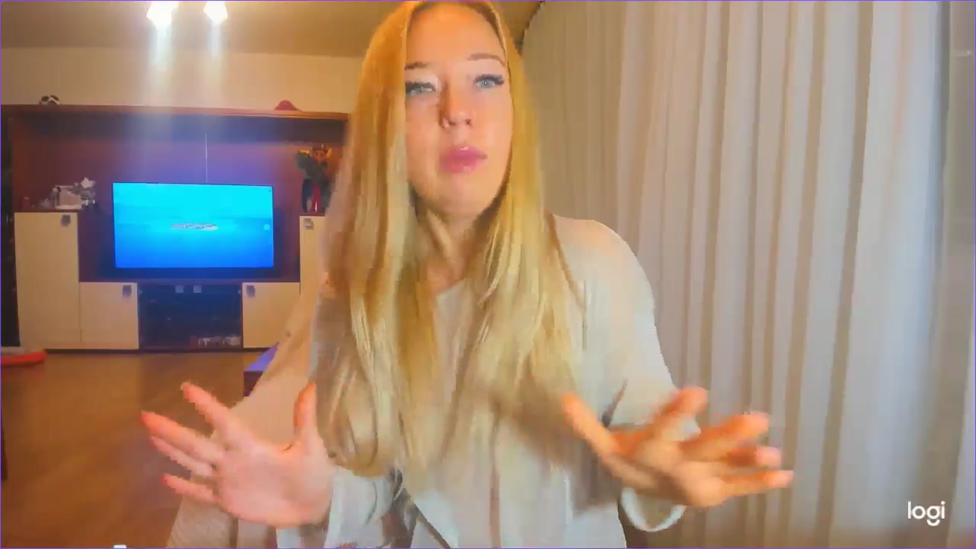 Gallery image thumbnail from FlamingoDream's myfreecams stream on, 08/09/2024, 24:32 image 13 of 20