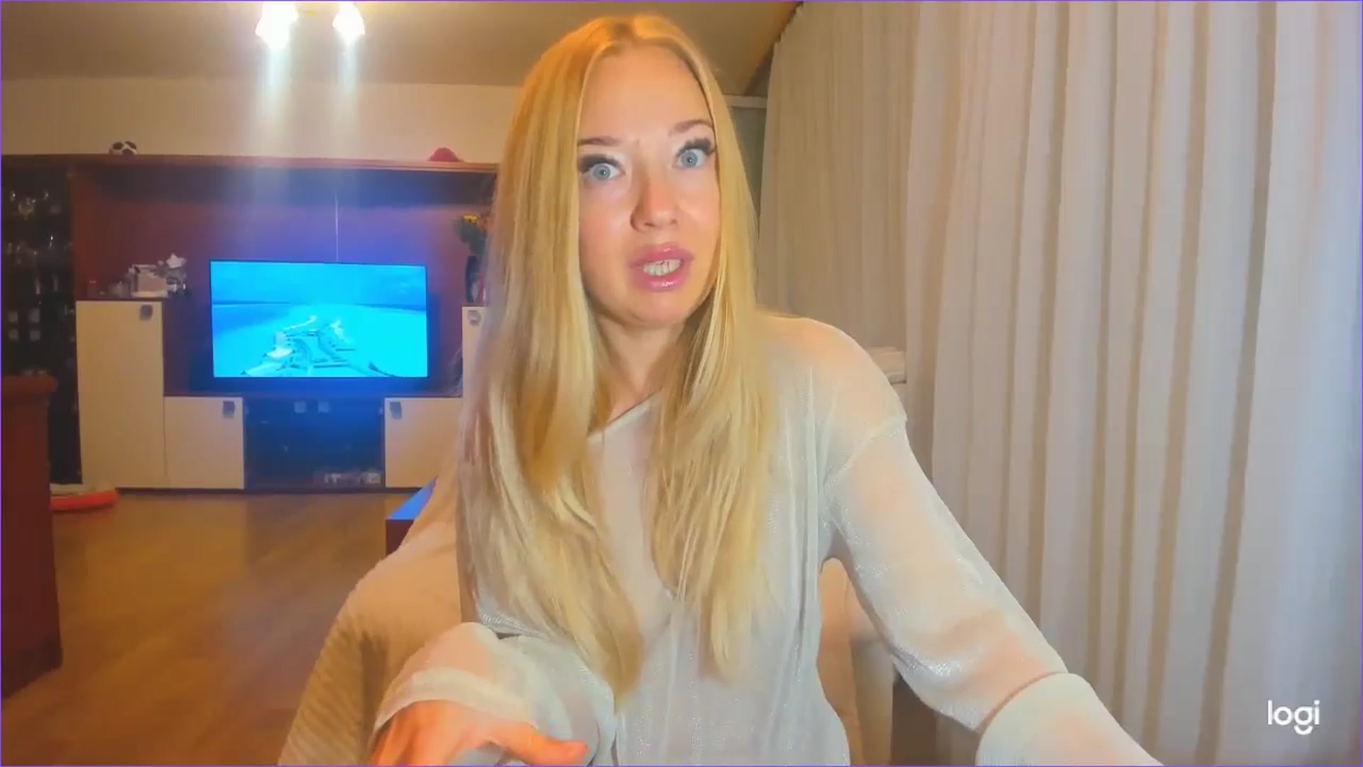 Gallery image thumbnail from FlamingoDream's myfreecams stream on, 08/09/2024, 24:32 image 3 of 20