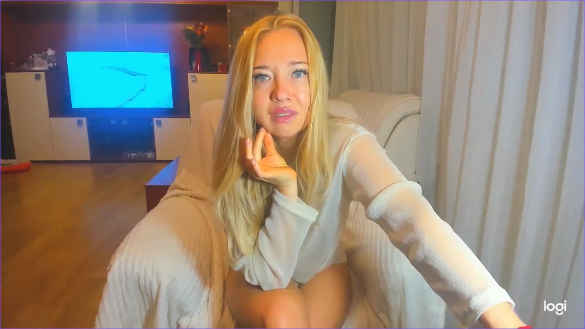 Gallery image thumbnail from FlamingoDream's myfreecams stream on, 08/09/2024, 24:32 image 18 of 20