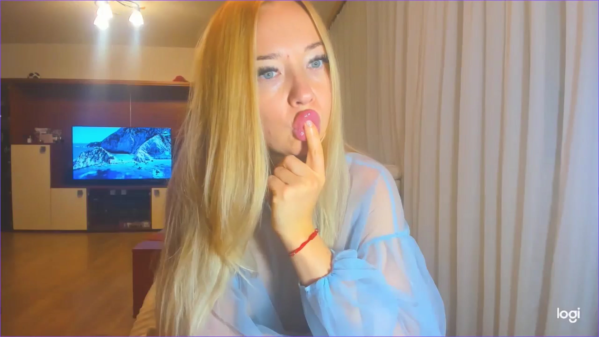 Gallery image thumbnail from FlamingoDream's myfreecams stream on, 08/09/2024, 21:50 image 15 of 20
