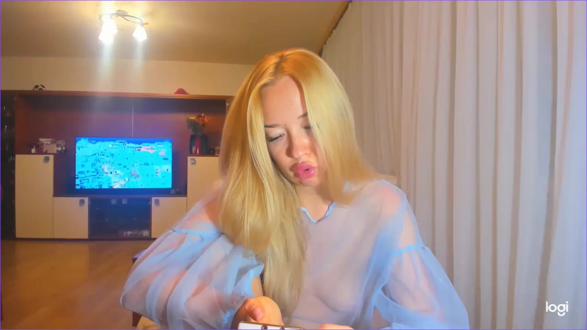 Gallery image thumbnail from FlamingoDream's myfreecams stream on, 08/09/2024, 21:50 image 1 of 20