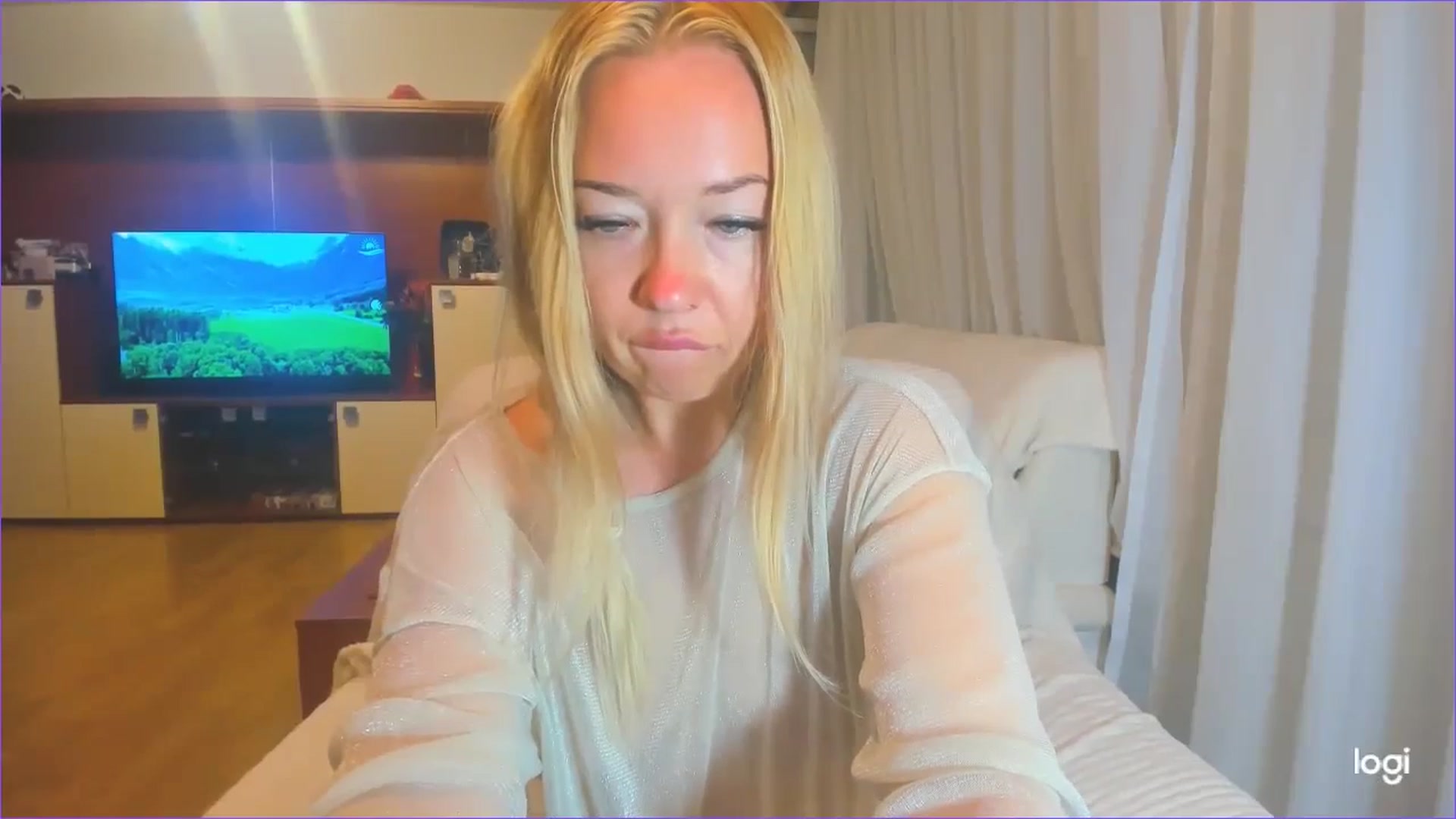 Gallery image thumbnail from FlamingoDream's myfreecams stream on, 08/13/2024, 24:24 image 2 of 20