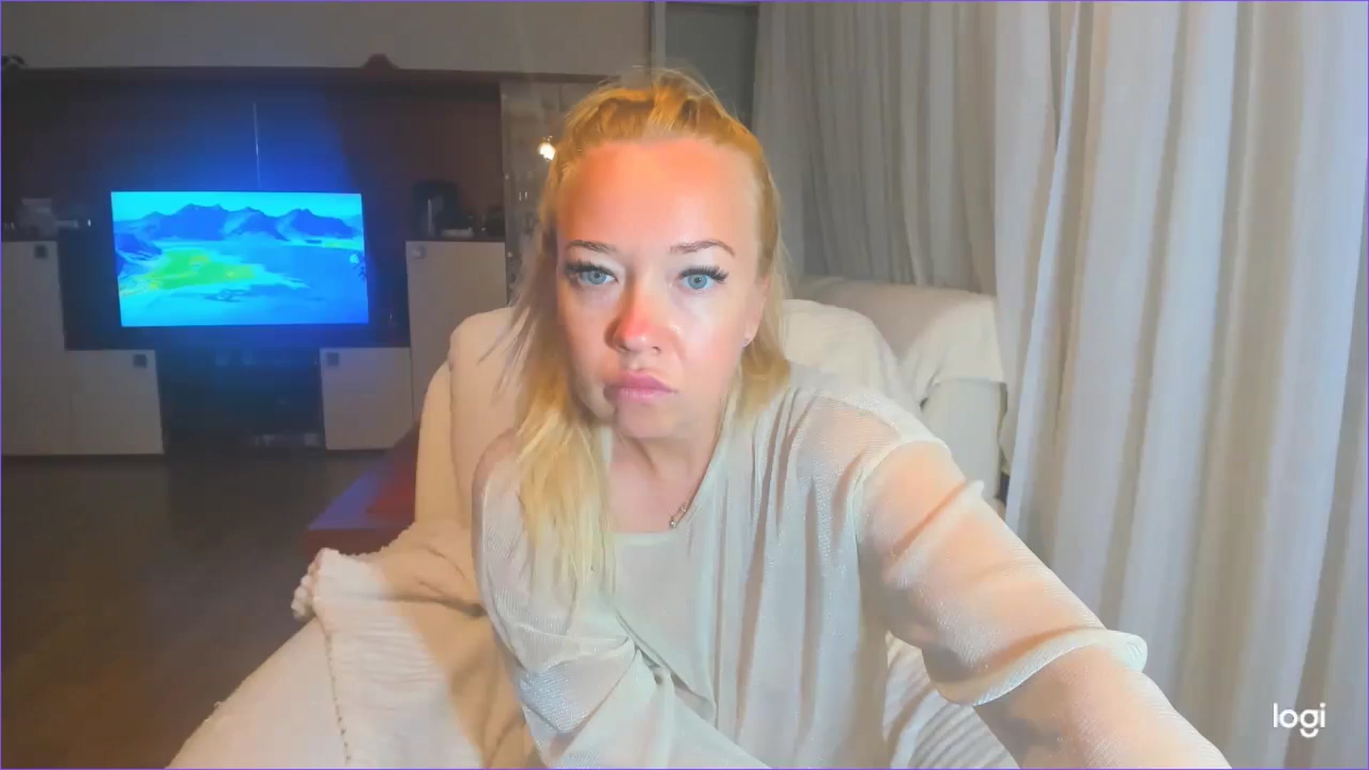 Gallery image thumbnail from FlamingoDream's myfreecams stream on, 08/13/2024, 02:34 image 20 of 20