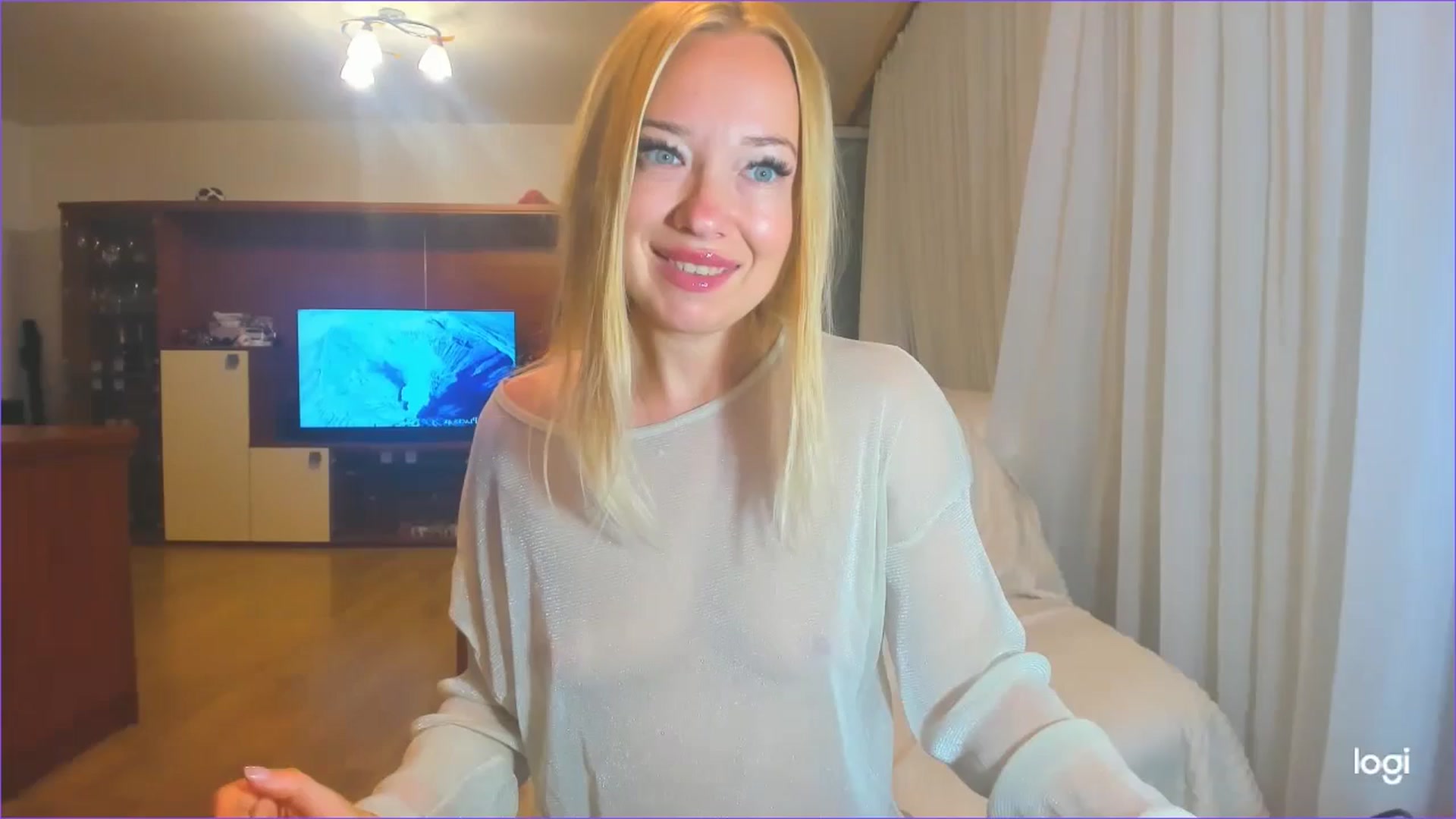 Gallery image thumbnail from FlamingoDream's myfreecams stream on, 08/14/2024, 24:22 image 4 of 20