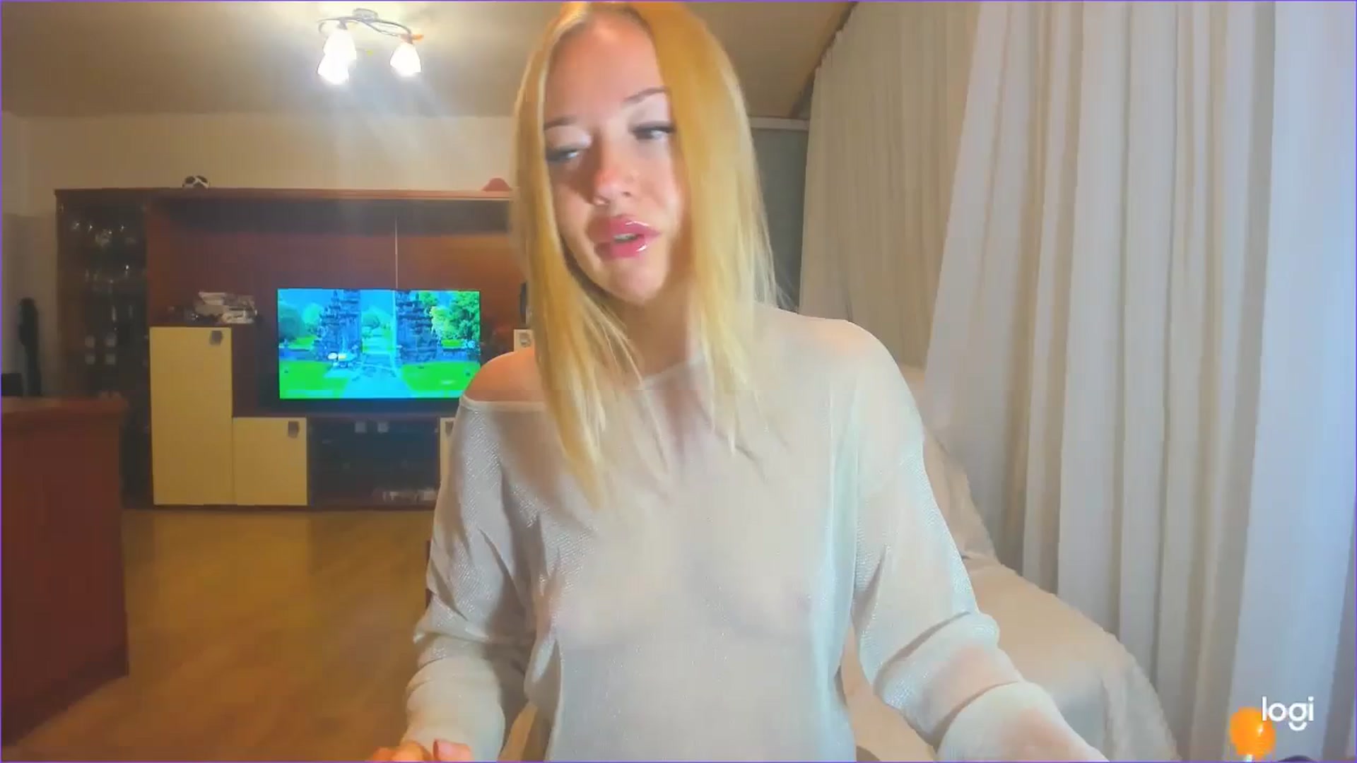 Gallery image thumbnail from FlamingoDream's myfreecams stream on, 08/14/2024, 24:22 image 7 of 20