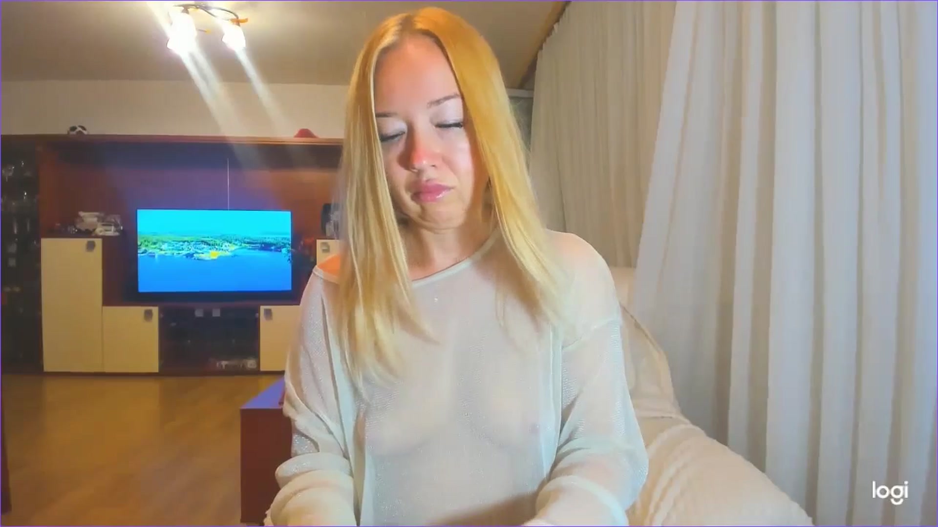 Gallery image thumbnail from FlamingoDream's myfreecams stream on, 08/14/2024, 24:22 image 15 of 20