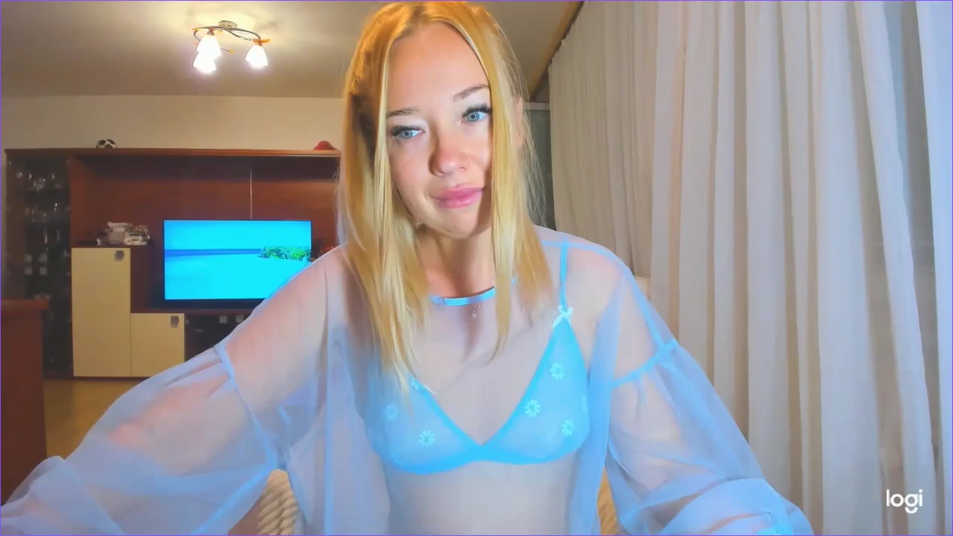 Gallery image thumbnail from FlamingoDream's myfreecams stream on, 08/15/2024, 24:02 image 3 of 20