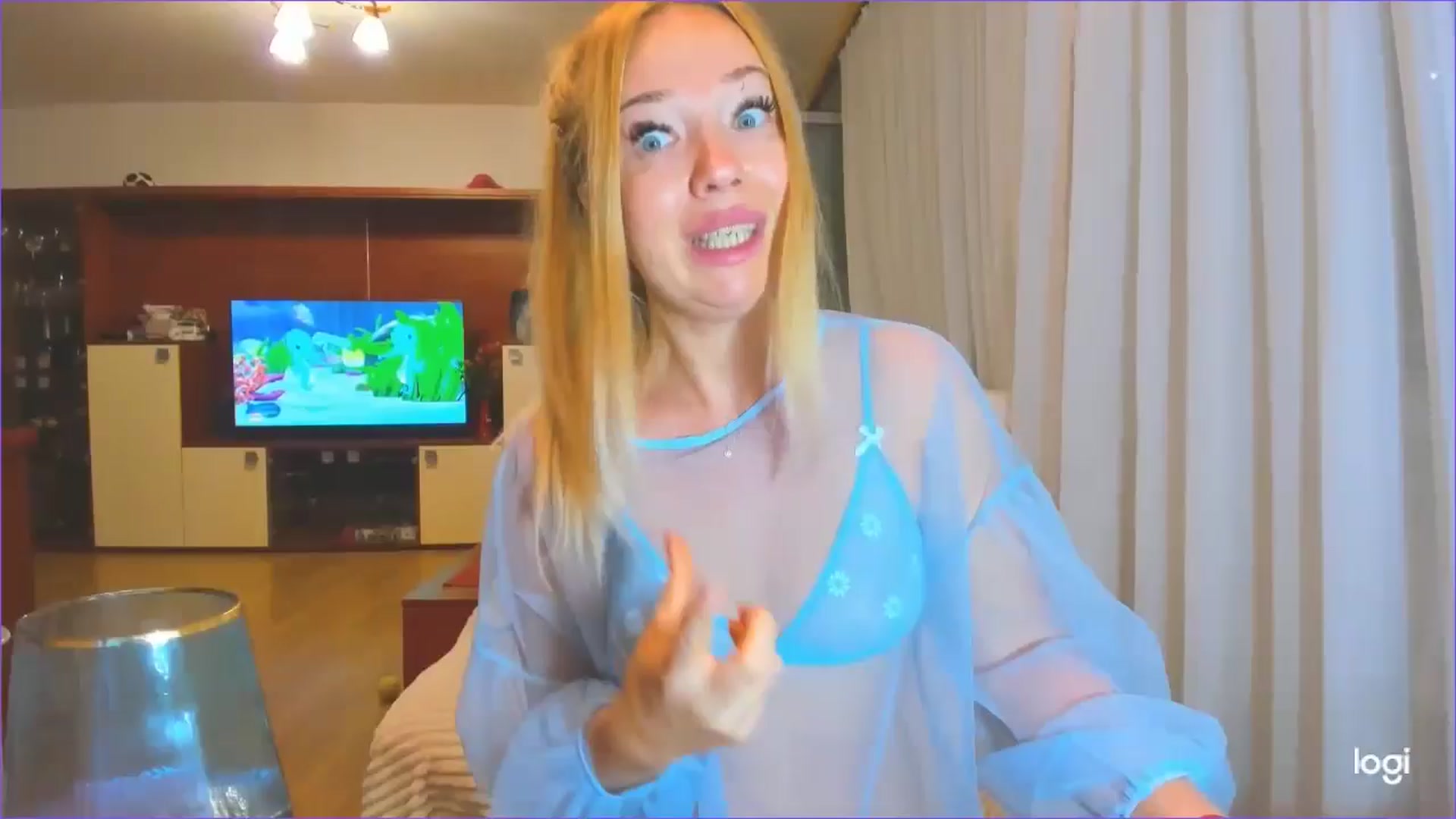 Gallery image thumbnail from FlamingoDream's myfreecams stream on, 08/15/2024, 01:03 image 19 of 20