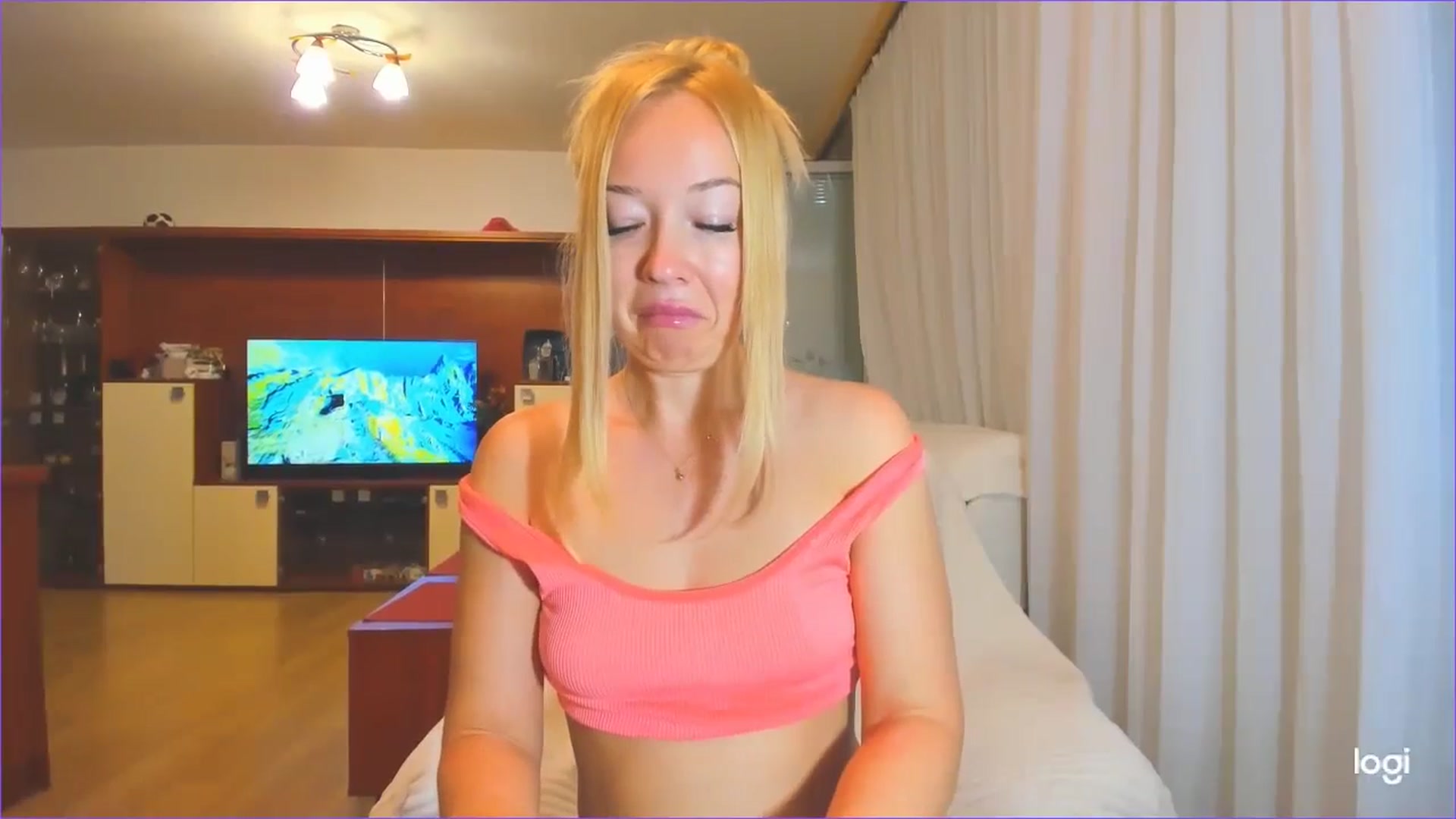 Gallery image thumbnail from FlamingoDream's myfreecams stream on, 08/16/2024, 24:02 image 16 of 20