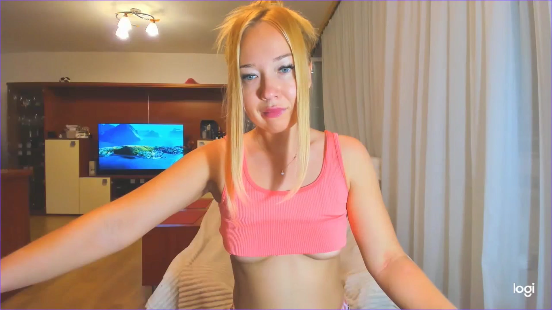 Gallery image thumbnail from FlamingoDream's myfreecams stream on, 08/16/2024, 24:02 image 5 of 20