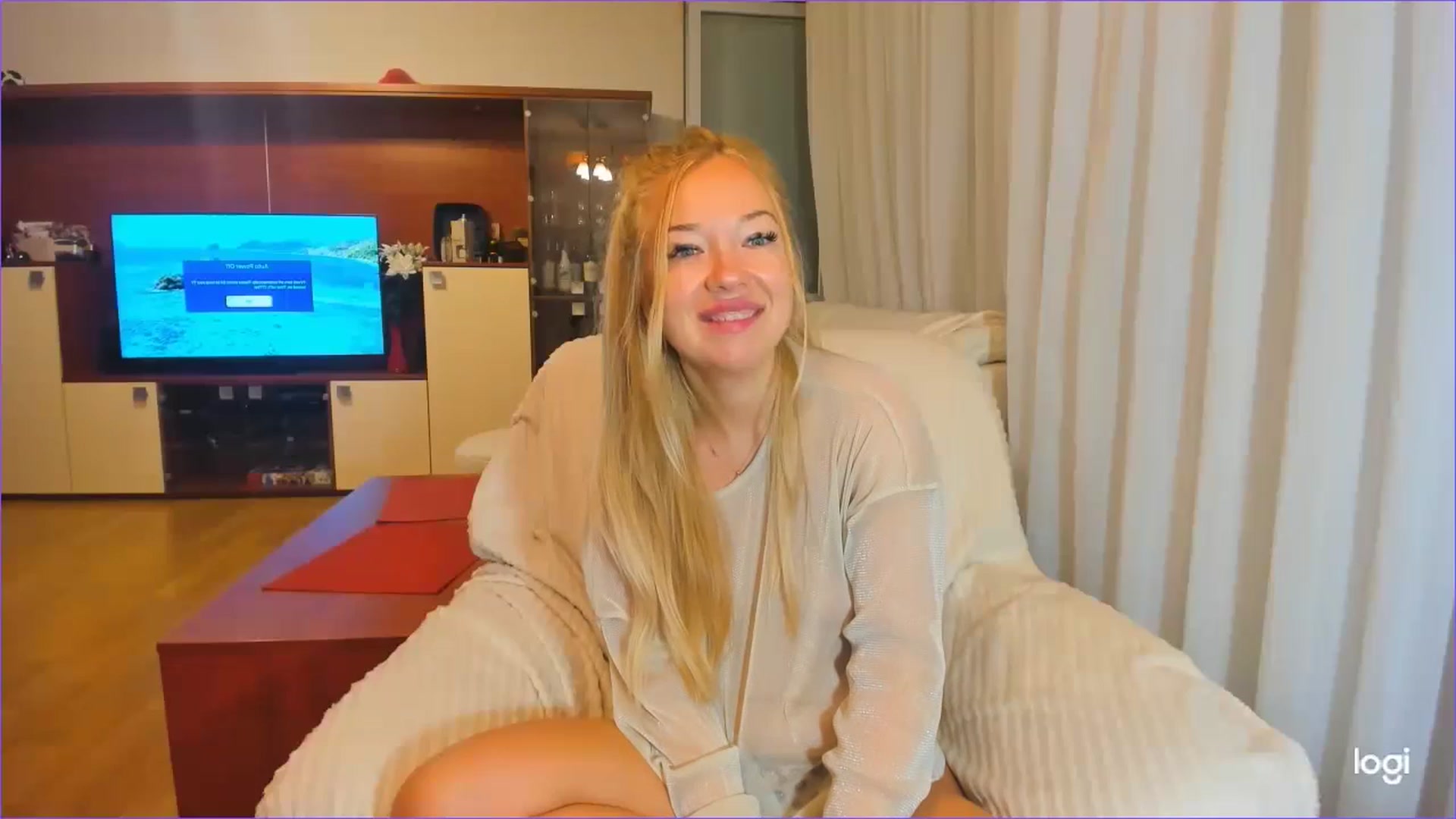 Gallery image thumbnail from FlamingoDream's myfreecams stream on, 08/20/2024, 03:10 image 12 of 20