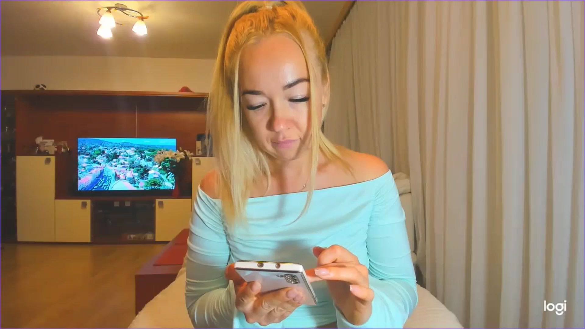 Gallery image thumbnail from FlamingoDream's myfreecams stream on, 08/21/2024, 23:28 image 19 of 20