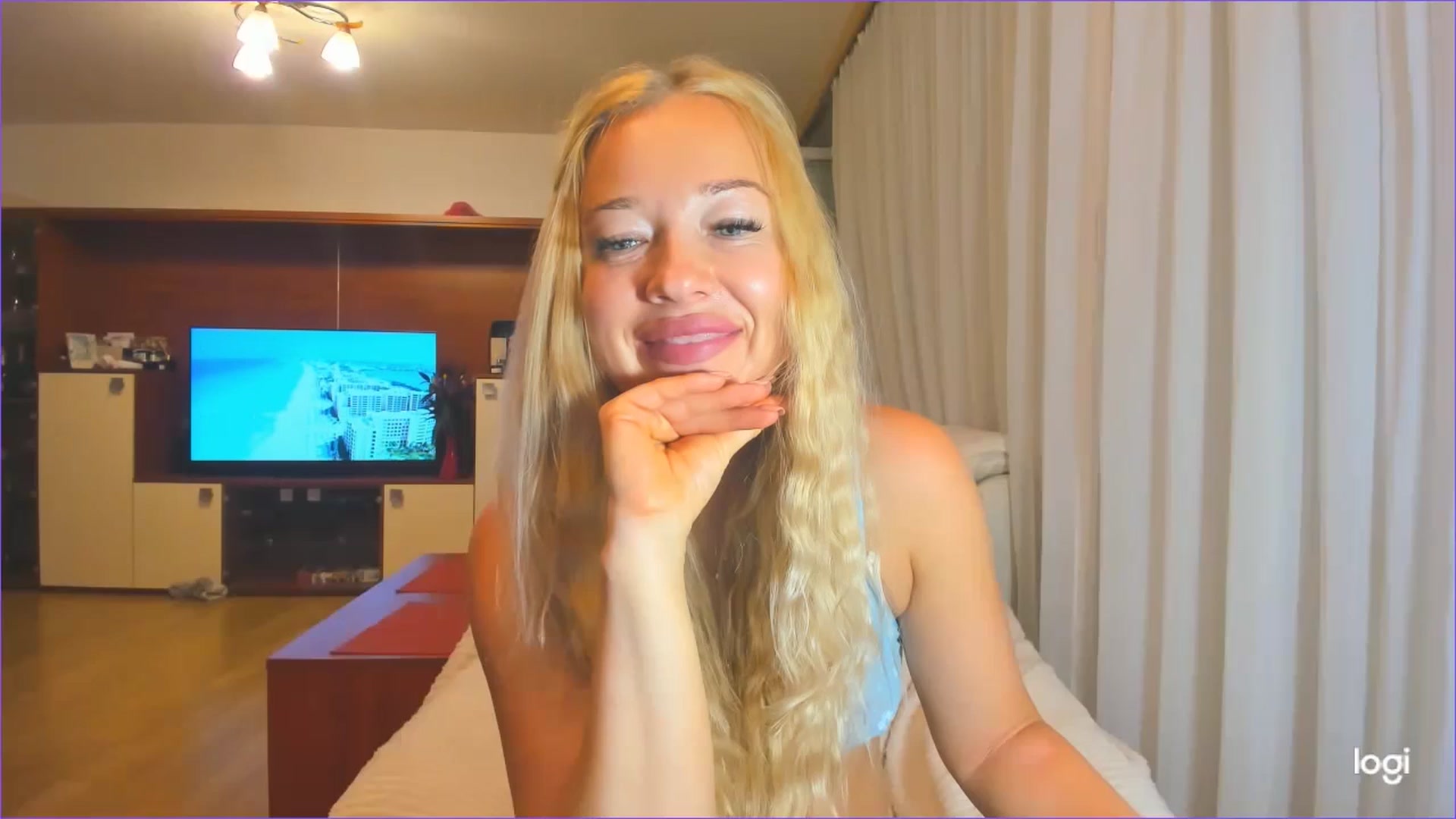 Gallery image thumbnail from FlamingoDream's myfreecams stream on, 09/05/2024, 03:33 image 2 of 20