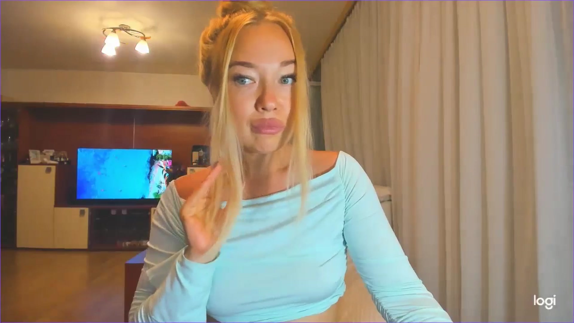 Gallery image thumbnail from FlamingoDream's myfreecams stream on, 09/06/2024, 01:08 image 5 of 20