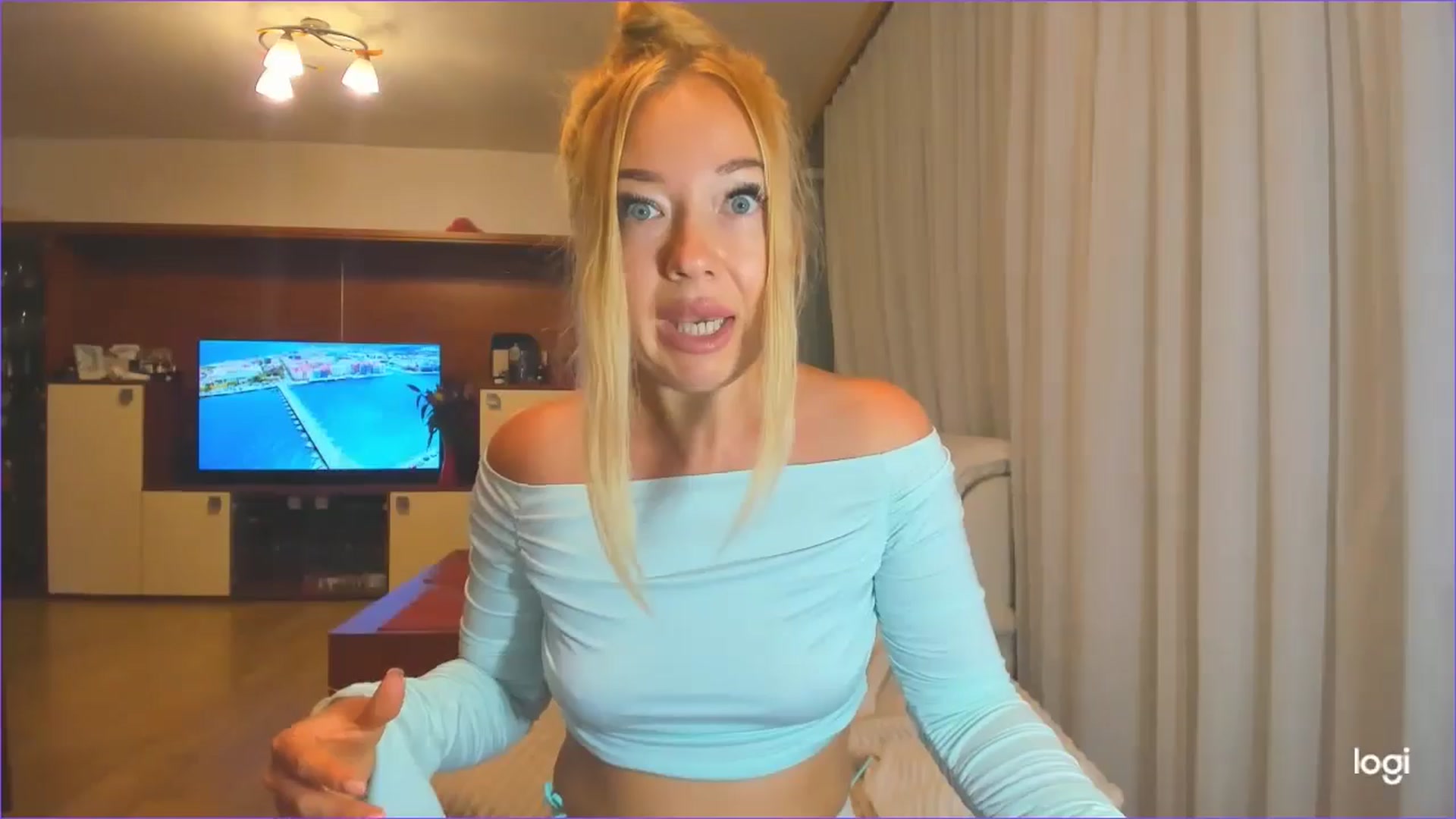 Gallery image thumbnail from FlamingoDream's myfreecams stream on, 09/06/2024, 01:08 image 9 of 20