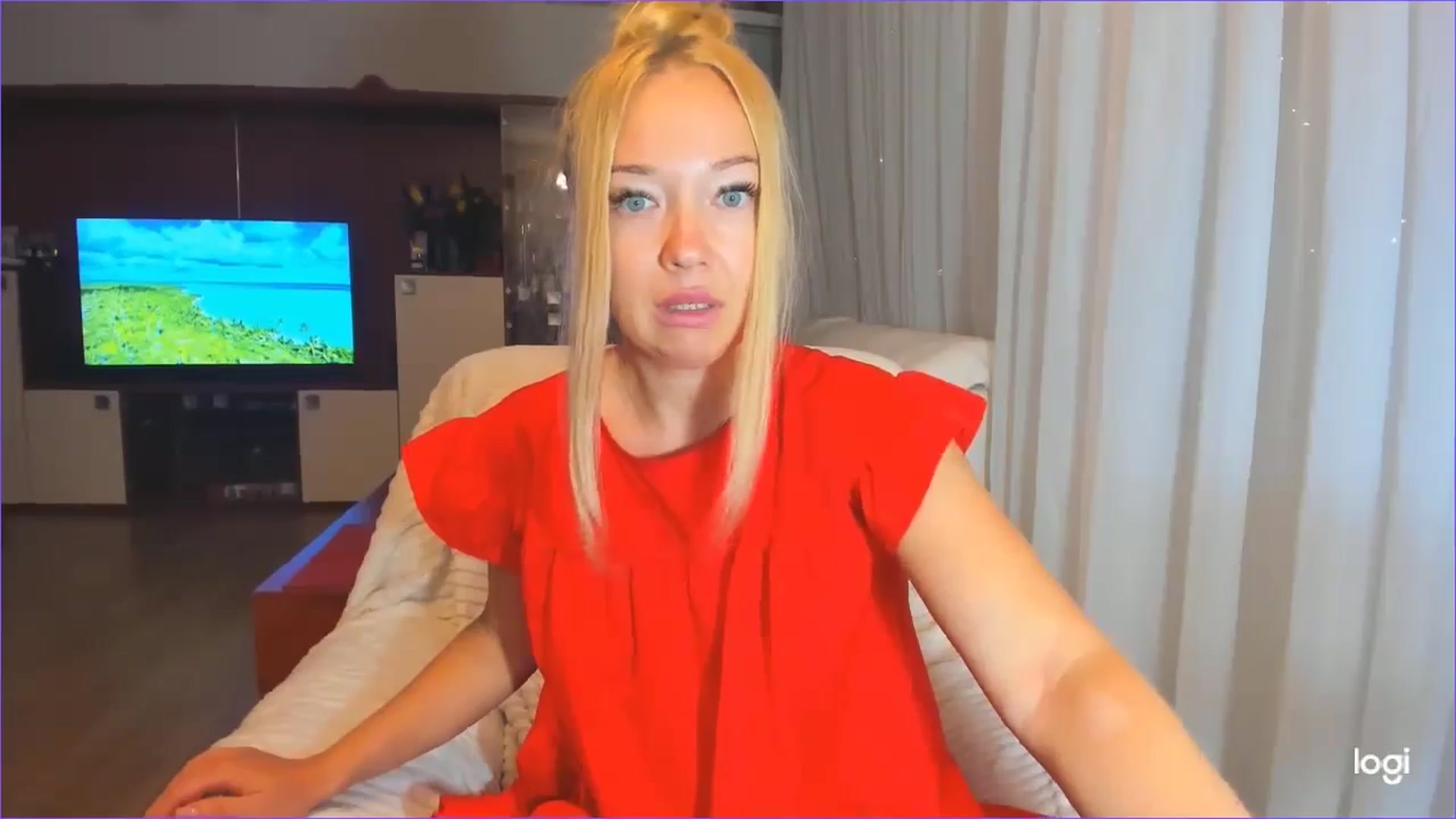Gallery image thumbnail from FlamingoDream's myfreecams stream on, 09/07/2024, 03:25 image 11 of 20