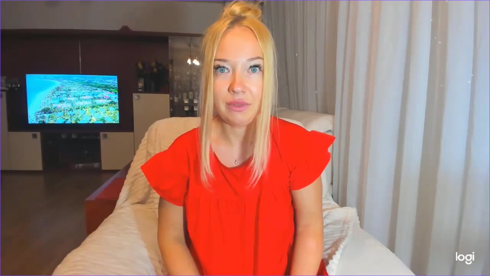 Gallery image thumbnail from FlamingoDream's myfreecams stream on, 09/07/2024, 03:25 image 14 of 20