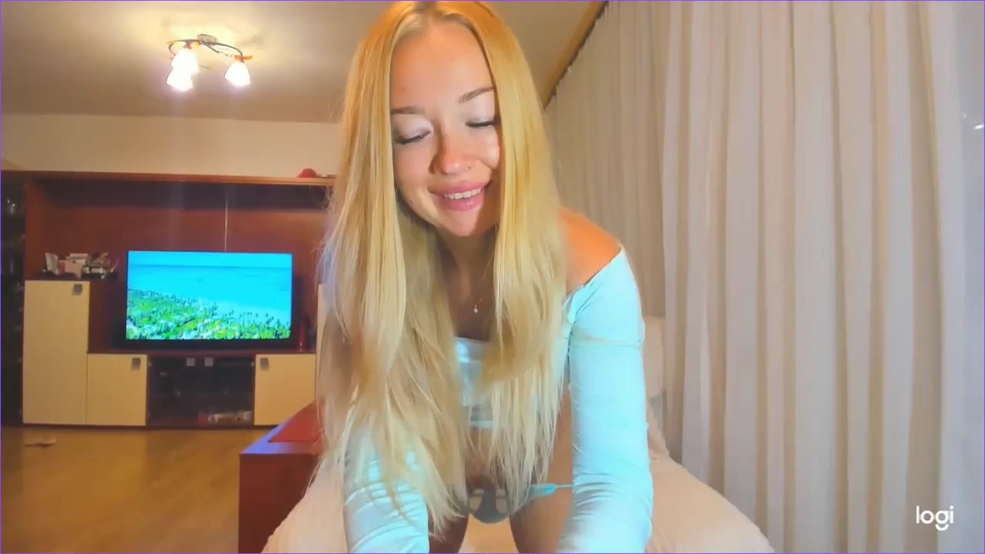 Gallery image thumbnail from FlamingoDream's myfreecams stream on, 09/10/2024, 21:06 image 12 of 20