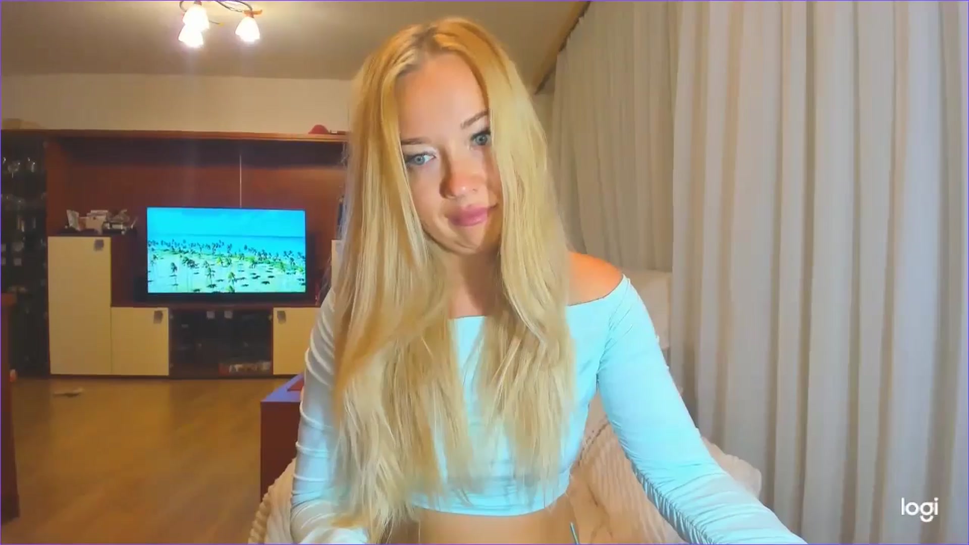 Gallery image thumbnail from FlamingoDream's myfreecams stream on, 09/11/2024, 01:23 image 17 of 20