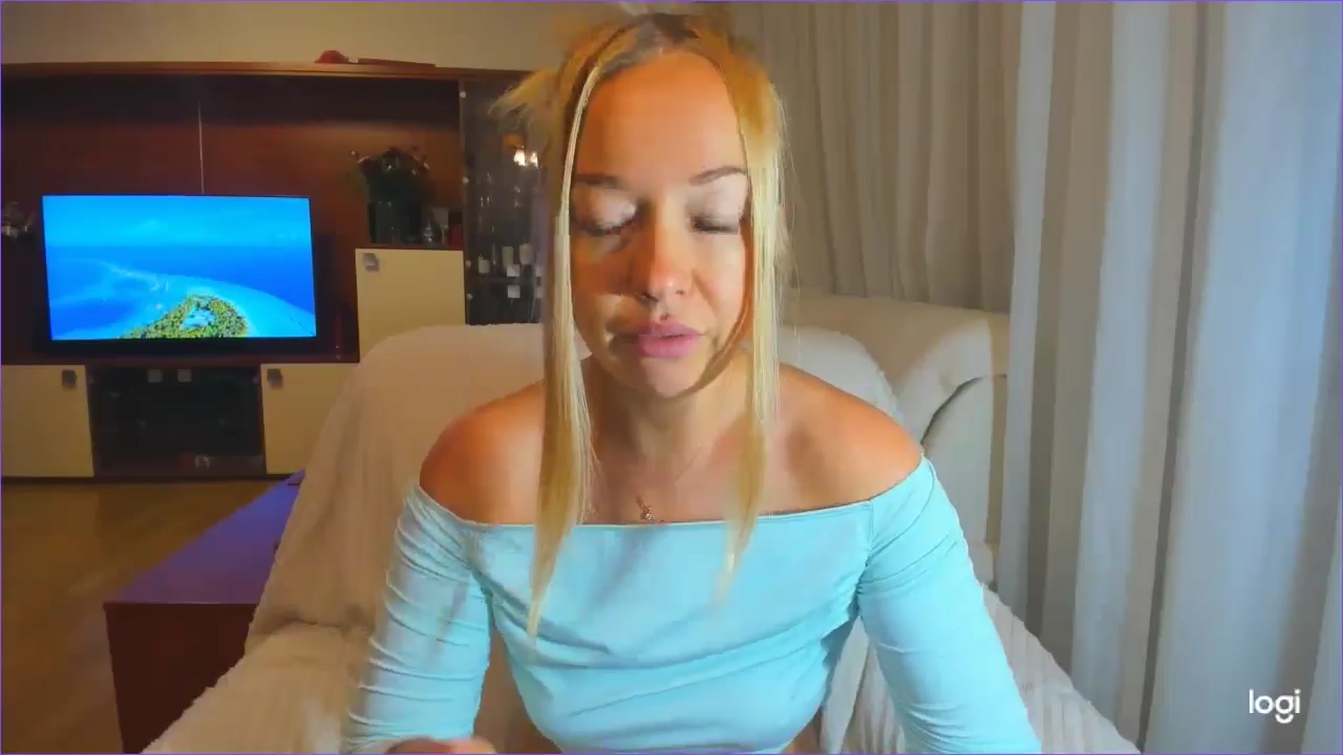 Gallery image thumbnail from FlamingoDream's myfreecams stream on, 09/13/2024, 02:13 image 4 of 20