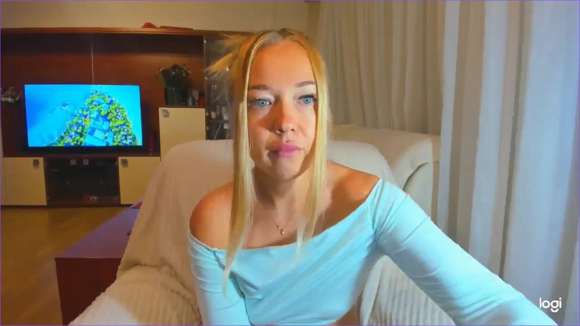 Gallery image thumbnail from FlamingoDream's myfreecams stream on, 09/13/2024, 02:13 image 6 of 20