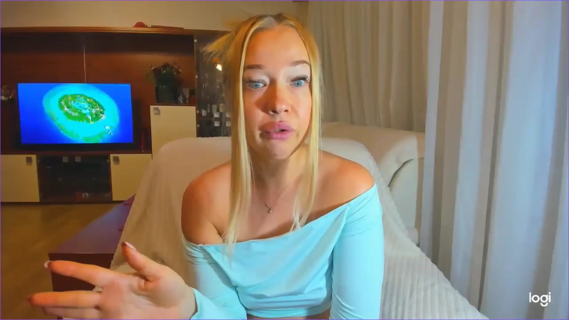 Gallery image thumbnail from FlamingoDream's myfreecams stream on, 09/13/2024, 02:13 image 8 of 20