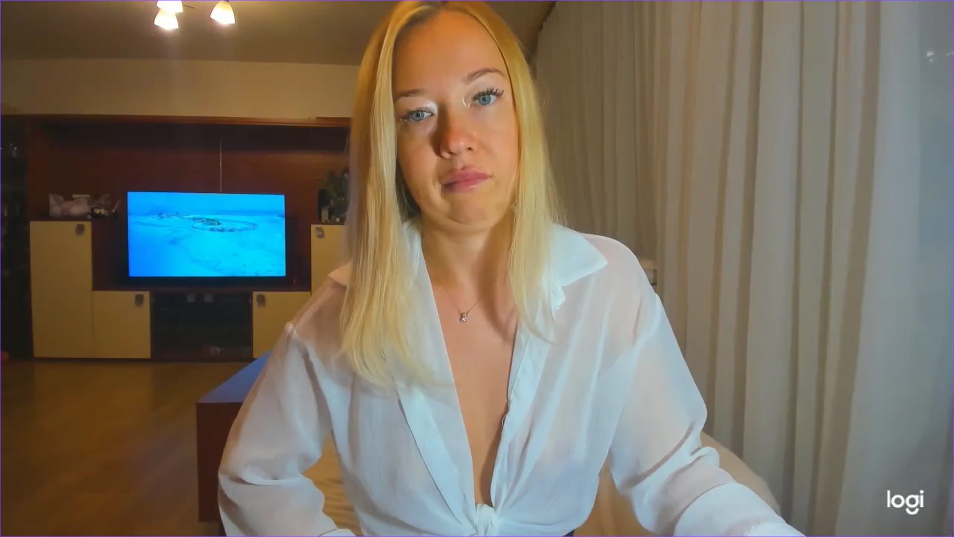 Gallery image thumbnail from FlamingoDream's myfreecams stream on, 09/19/2024, 02:03 image 16 of 20