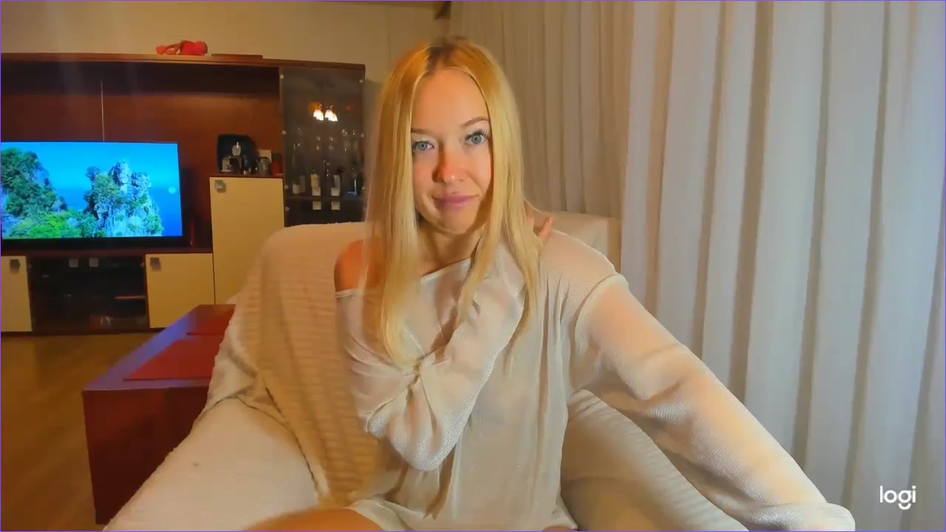 Gallery image thumbnail from FlamingoDream's myfreecams stream on, 09/25/2024, 01:30 image 20 of 20